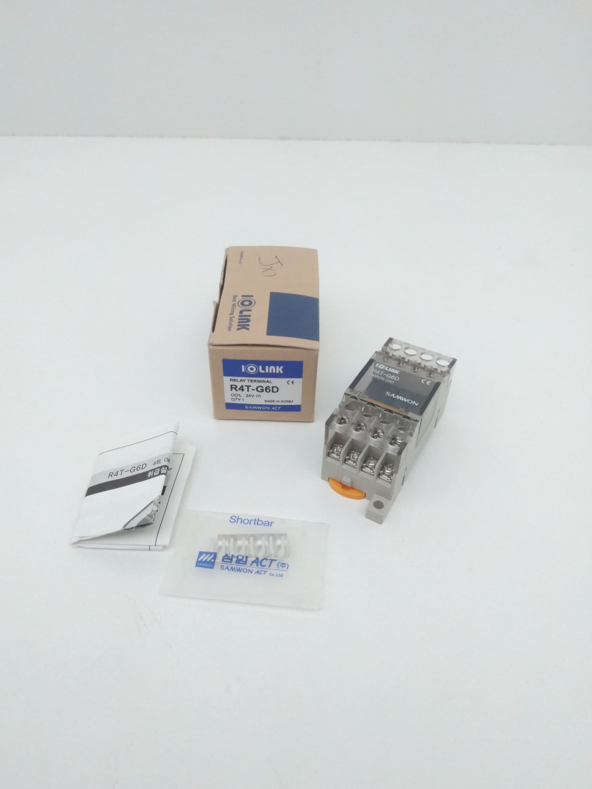 IOLINK R4T-G6D Relay Terminal, 24V Coil