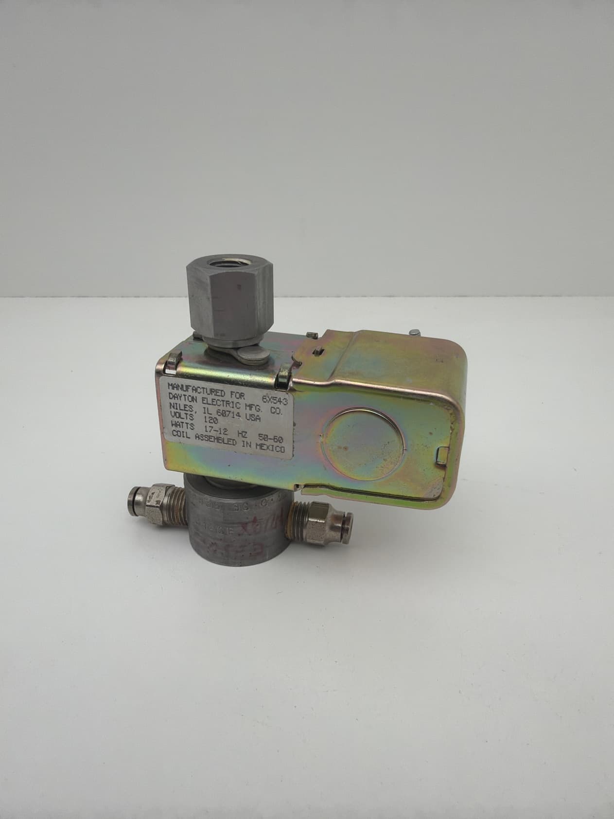 Dayton 3A429 Valve Body, 3-Way, NC, 1/4", SS w/ 6X543 Solenoid Coil, 120V, 17W