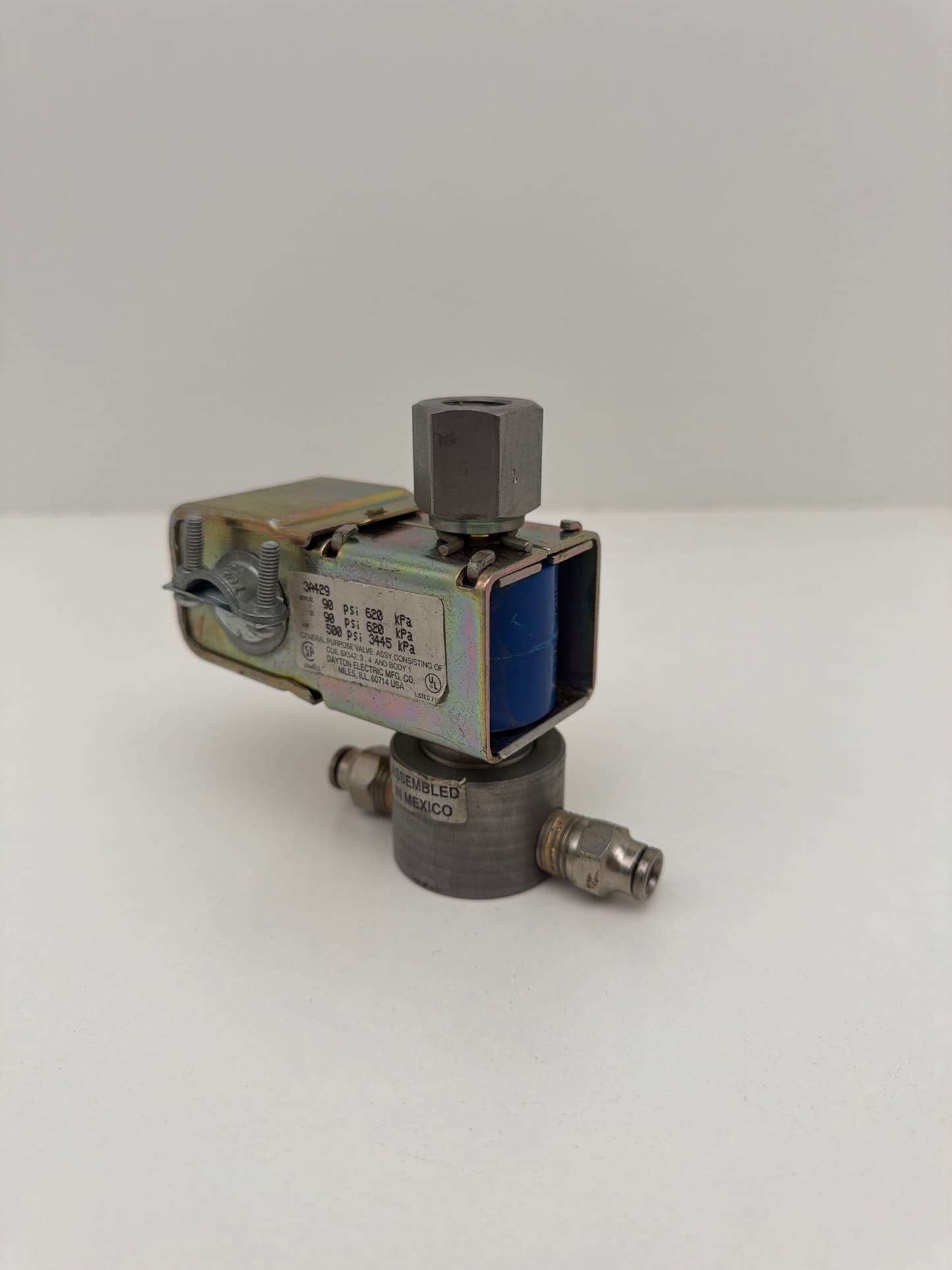 Dayton 3A429 Valve Body, 3-Way, NC, 1/4", SS w/ 6X543 Solenoid Coil, 120V, 17W