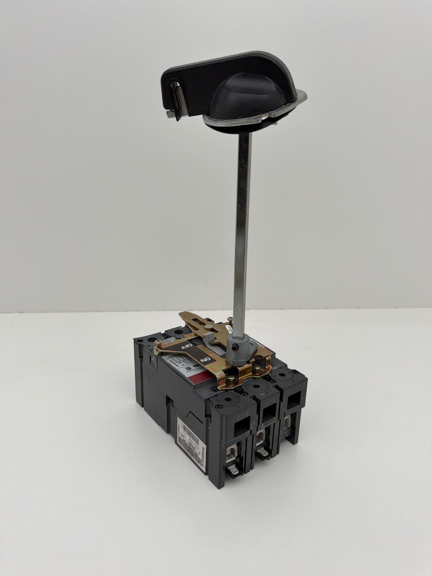 GE SELA36AI0100 Spectra RMS Breaker 100A with SRPE100A70 Trip / SEF0M2 Handle