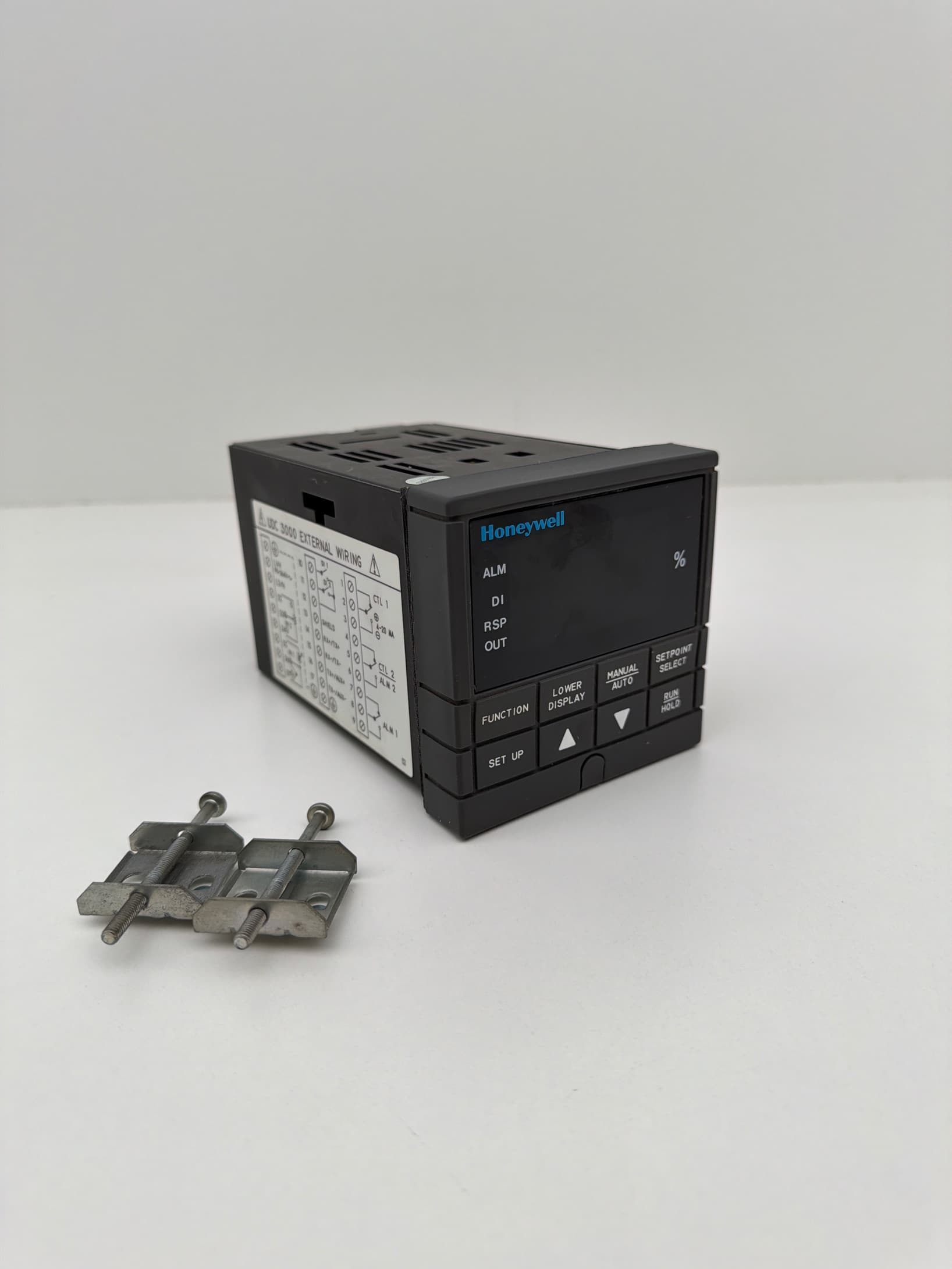 Honeywell DC300K-0-200-20-0000-0 Versa-Pro / UDC3000 Digital Controller