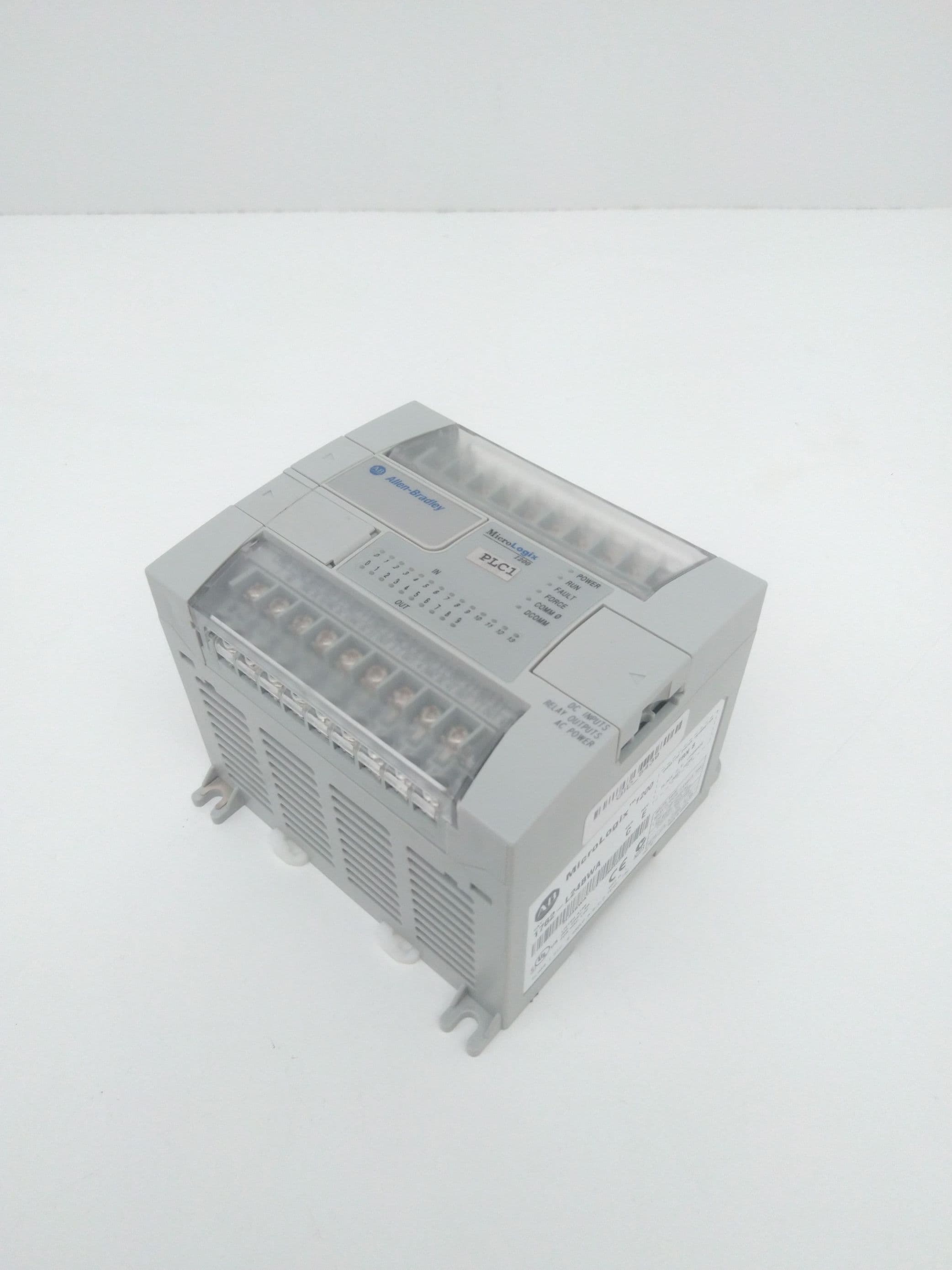 Allen-Bradley 1762-L24BWA MicroLogix 1200 PLC 14 Digital In / 10 Relay Out