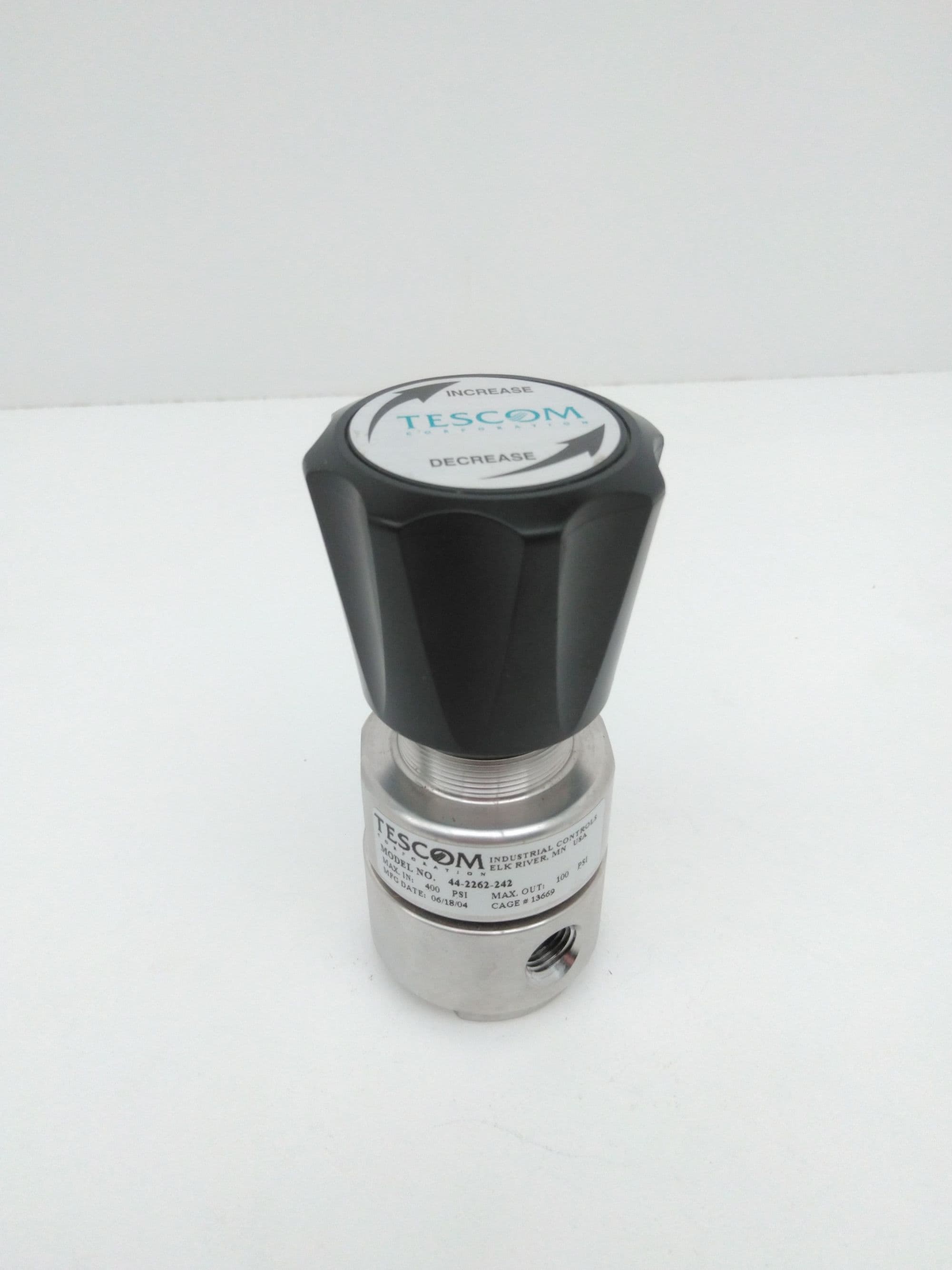 Tescom 44-2262-242 Pressure Reducing Regulator, 0-100PSIG, 1/4″NPT
