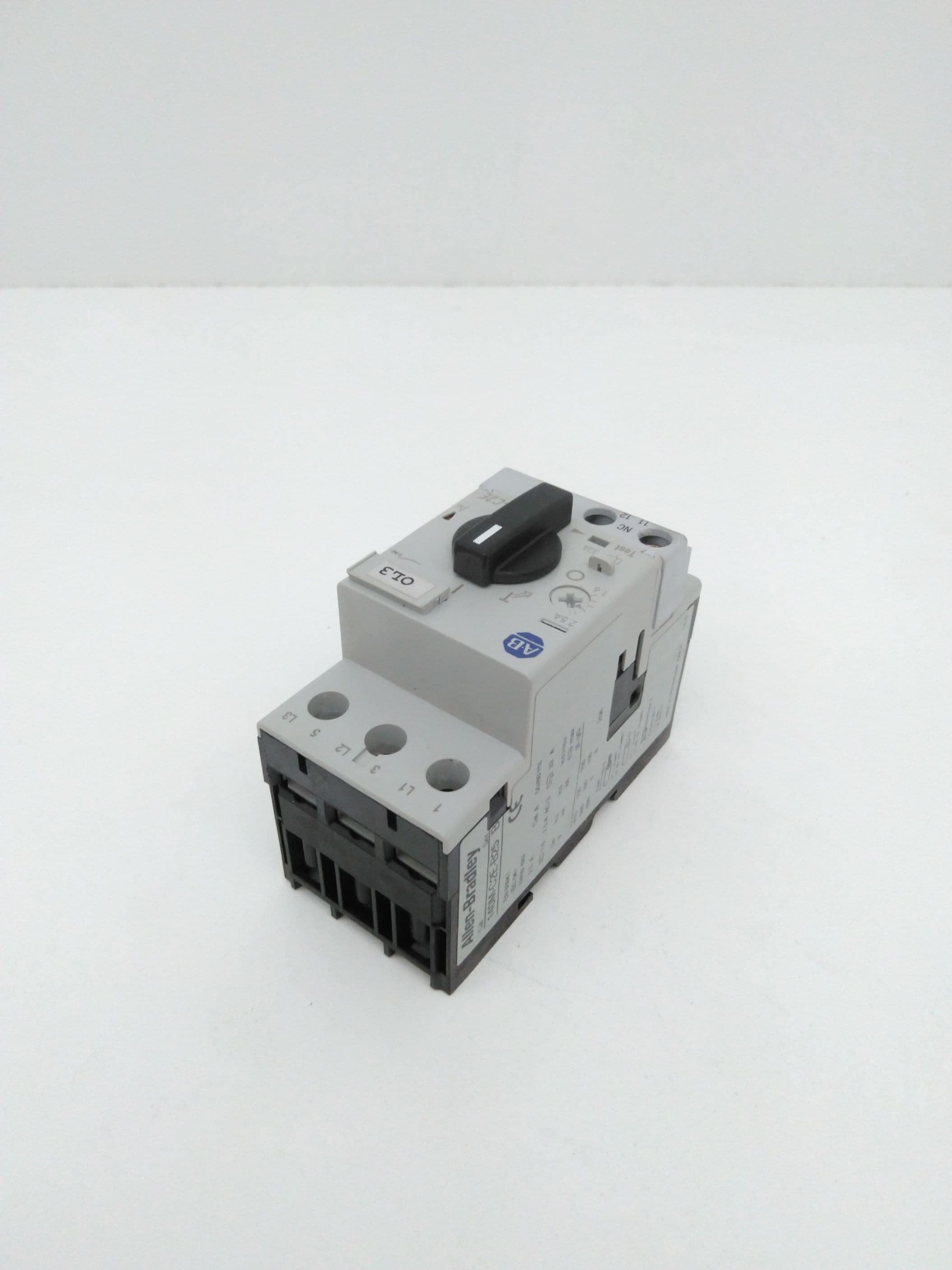 Allen-Bradley 140M-C2E-B25 Breaker, 1.6-2.5A w/ 140M-C-AFA01 Aux Contact 1NC