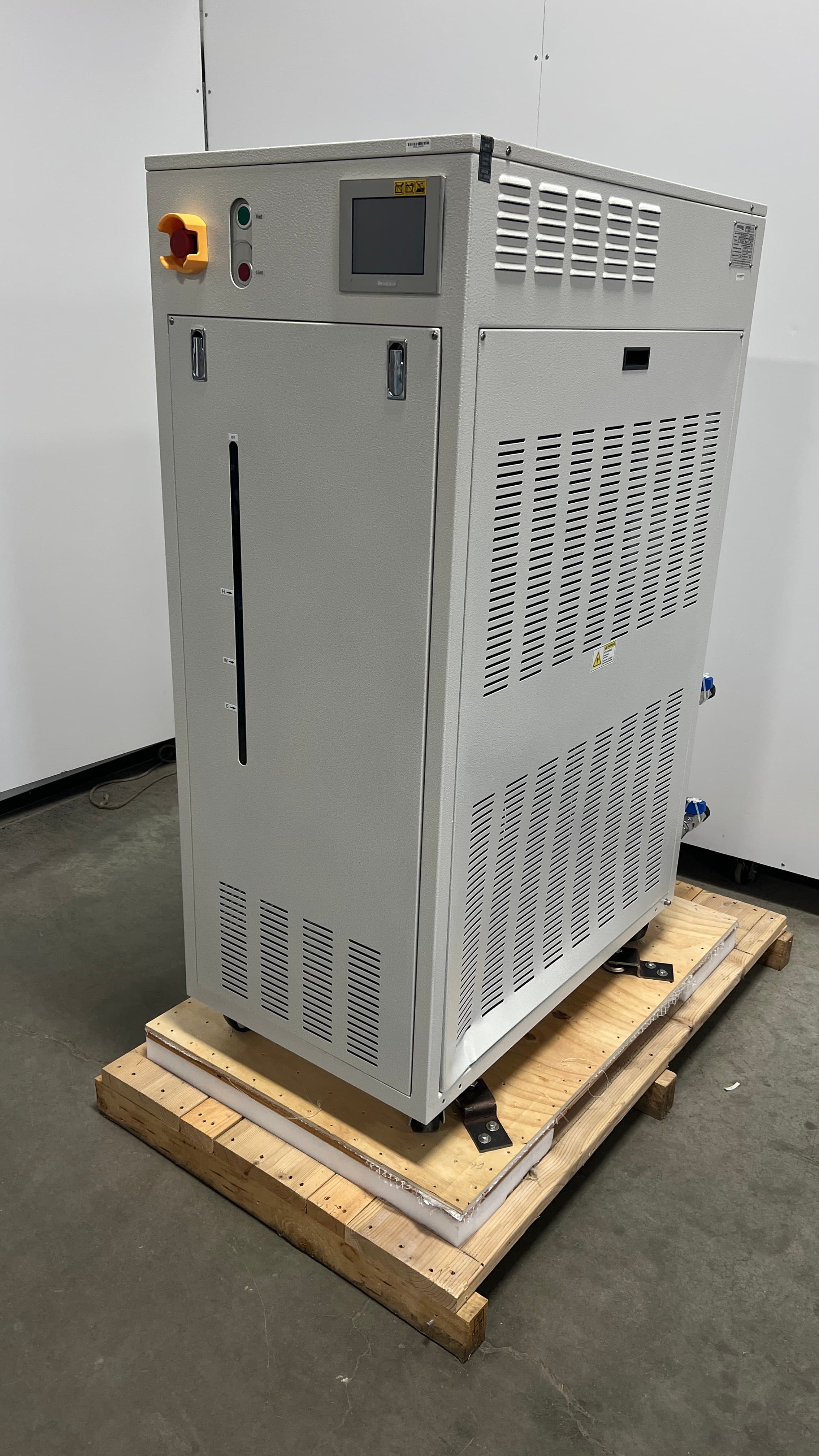 Applied Materials UNISEM 0190-74328 DI Water Heat Exchanger