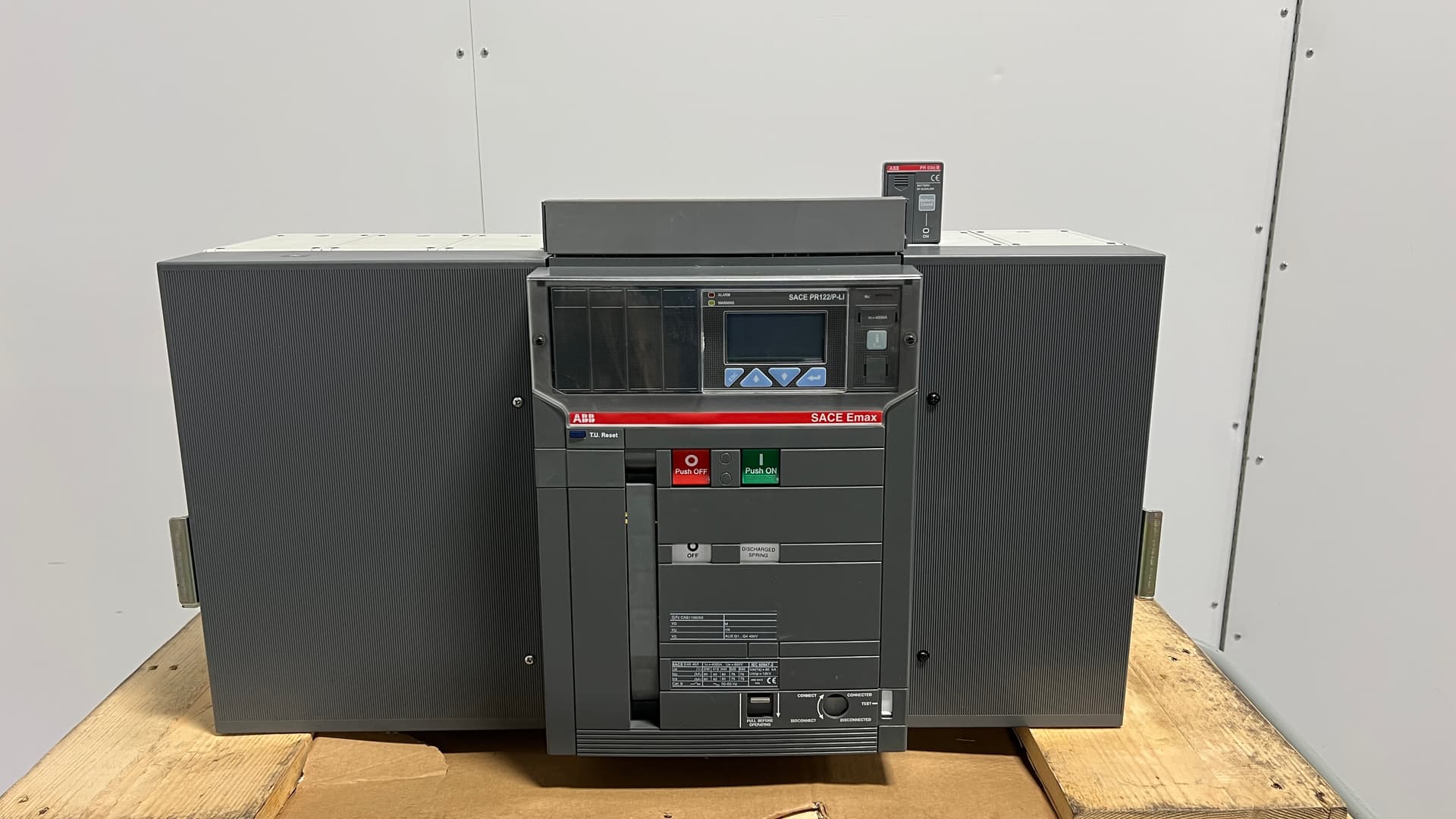 ABB E4S/f4000PR122/P-LI In=4000A 4p W MP CIRCUIT-BREAKER E4S 4000A/F