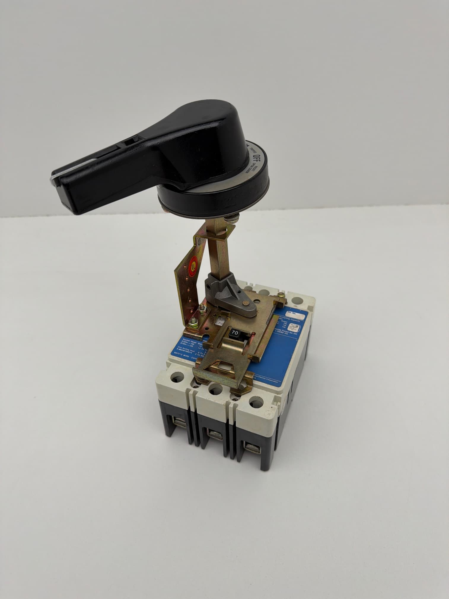 Westinghouse / Eaton EHD3070 Circuit Breaker 70A 3P 600V with Operator Handle