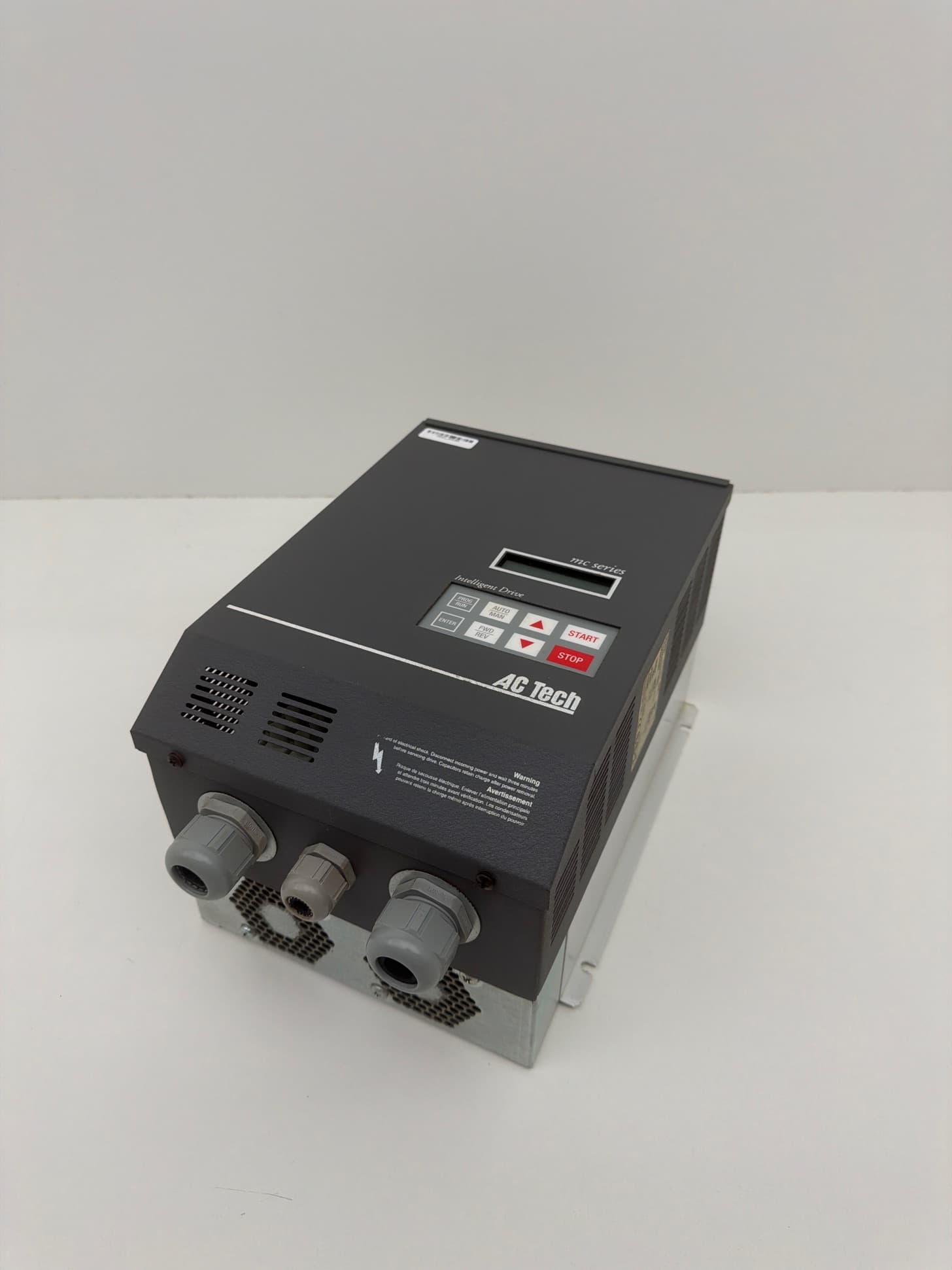 Lenze AC Tech M14150B VFD Drive 15HP 480V 3-Phase MC Series Inverter