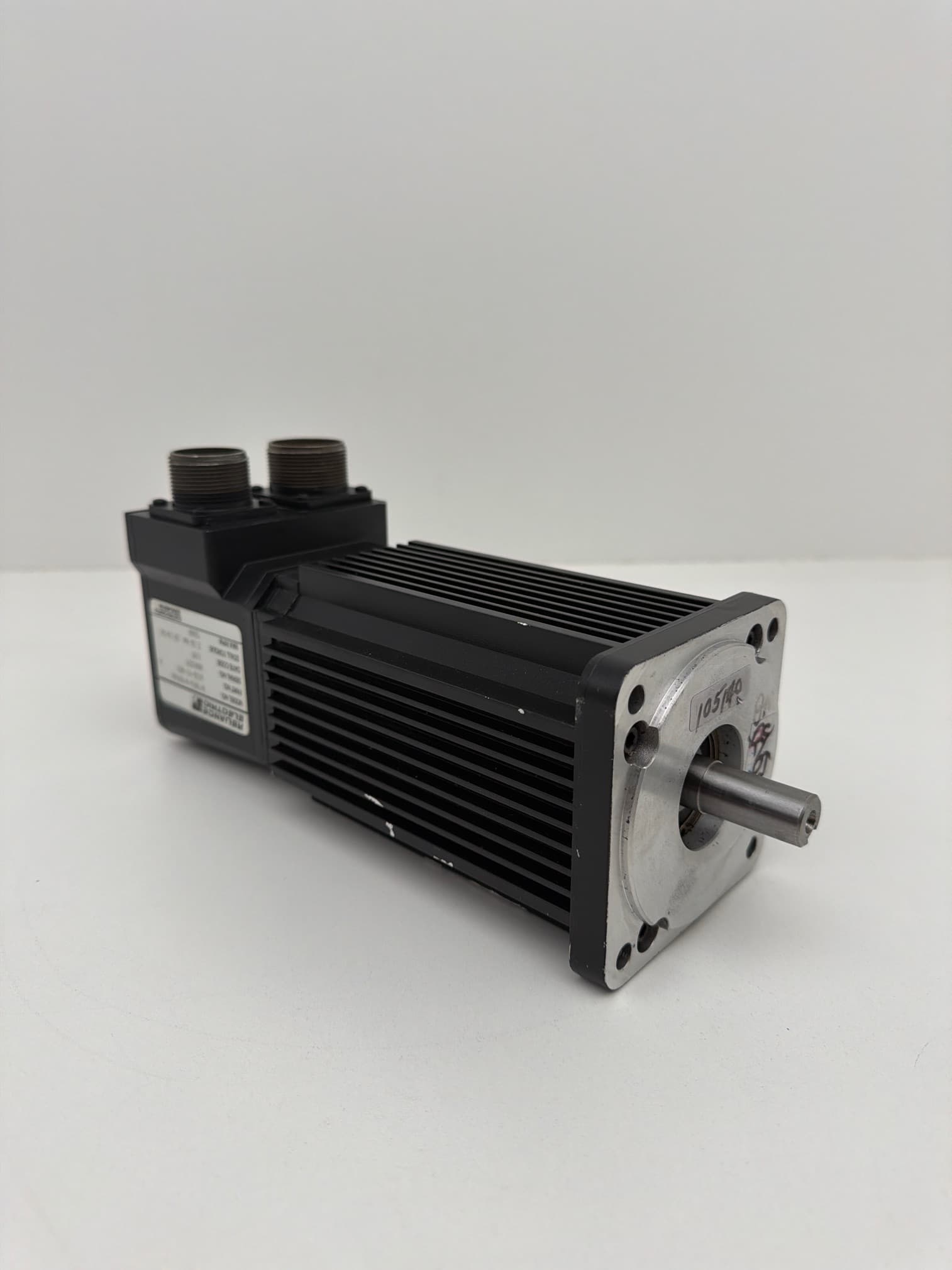 Reliance Electric H-3016-N-H00AA Brushless Servo Motor, 240V, 3PH, 5000RPM, 1HP