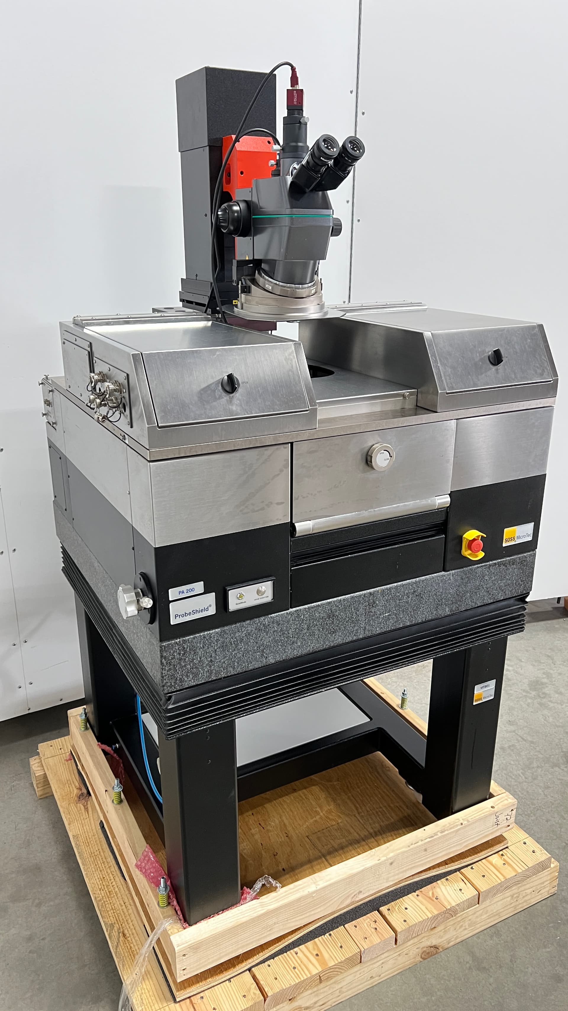 Suss Microtech PA200 FA Probe Station with ATT Thermal System