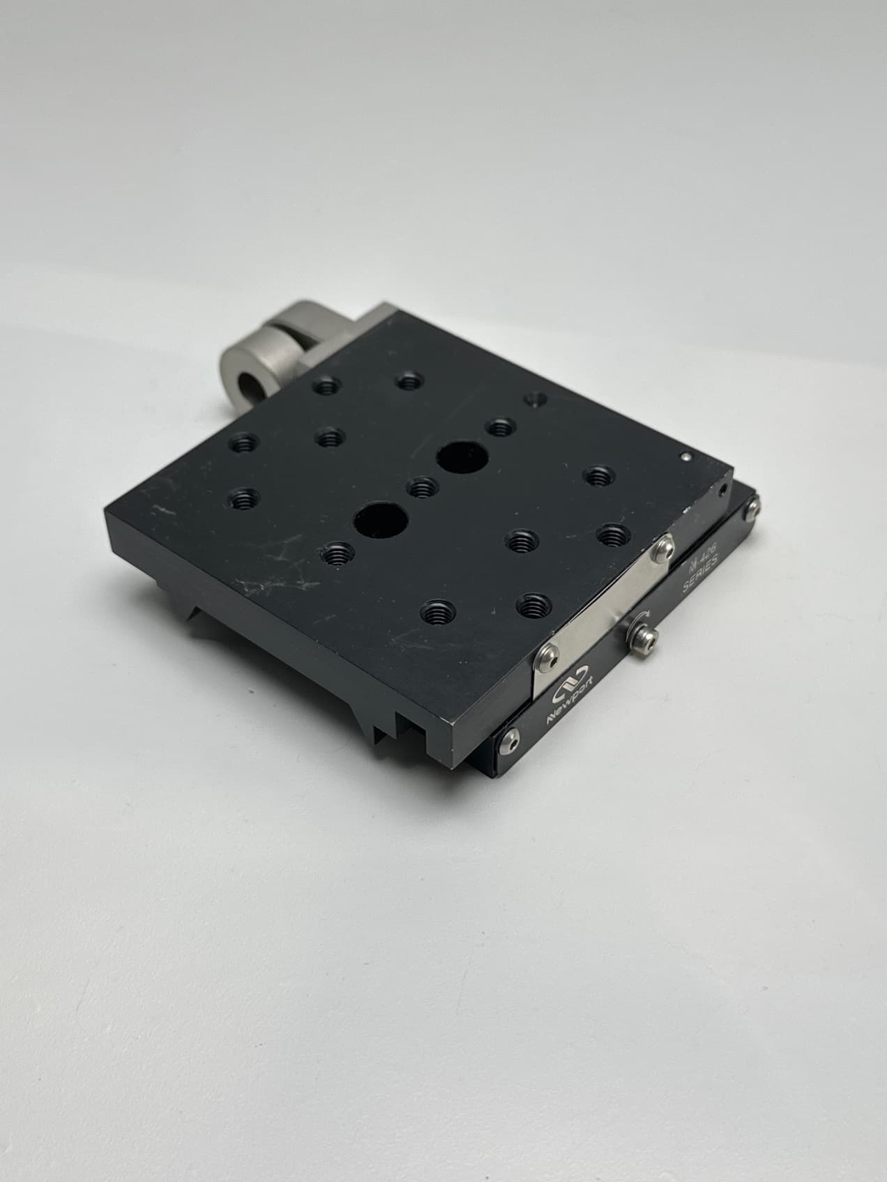 Newport M-426 Manual Linear Stage w/Micrometers Mounts, 25mm Travel
