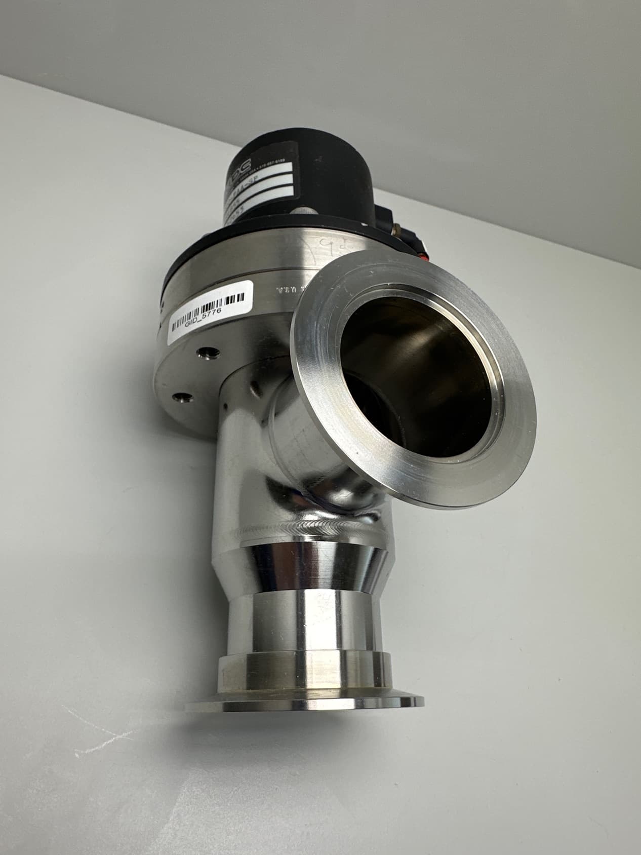 MDC Vacuum KAV-200-PAA-SP High Vacuum Pneumatic ISO-K Right Angle Vacuum Valve