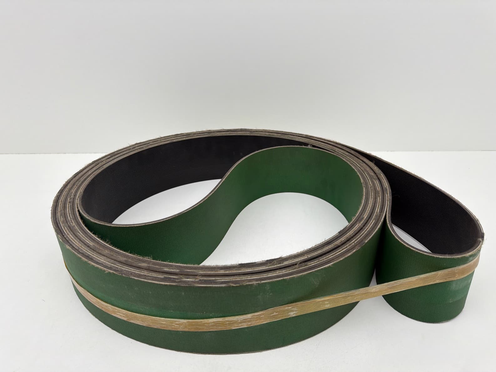 Habasit A-4 3.75" x 389.79" Endless Power Transmission Belt, 383025