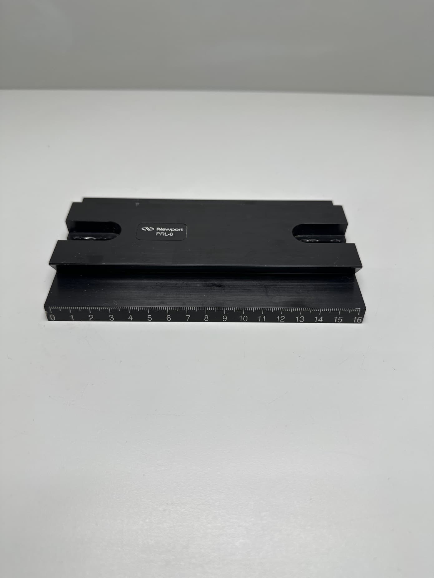 Newport PRL-6 Precision Optical Rail