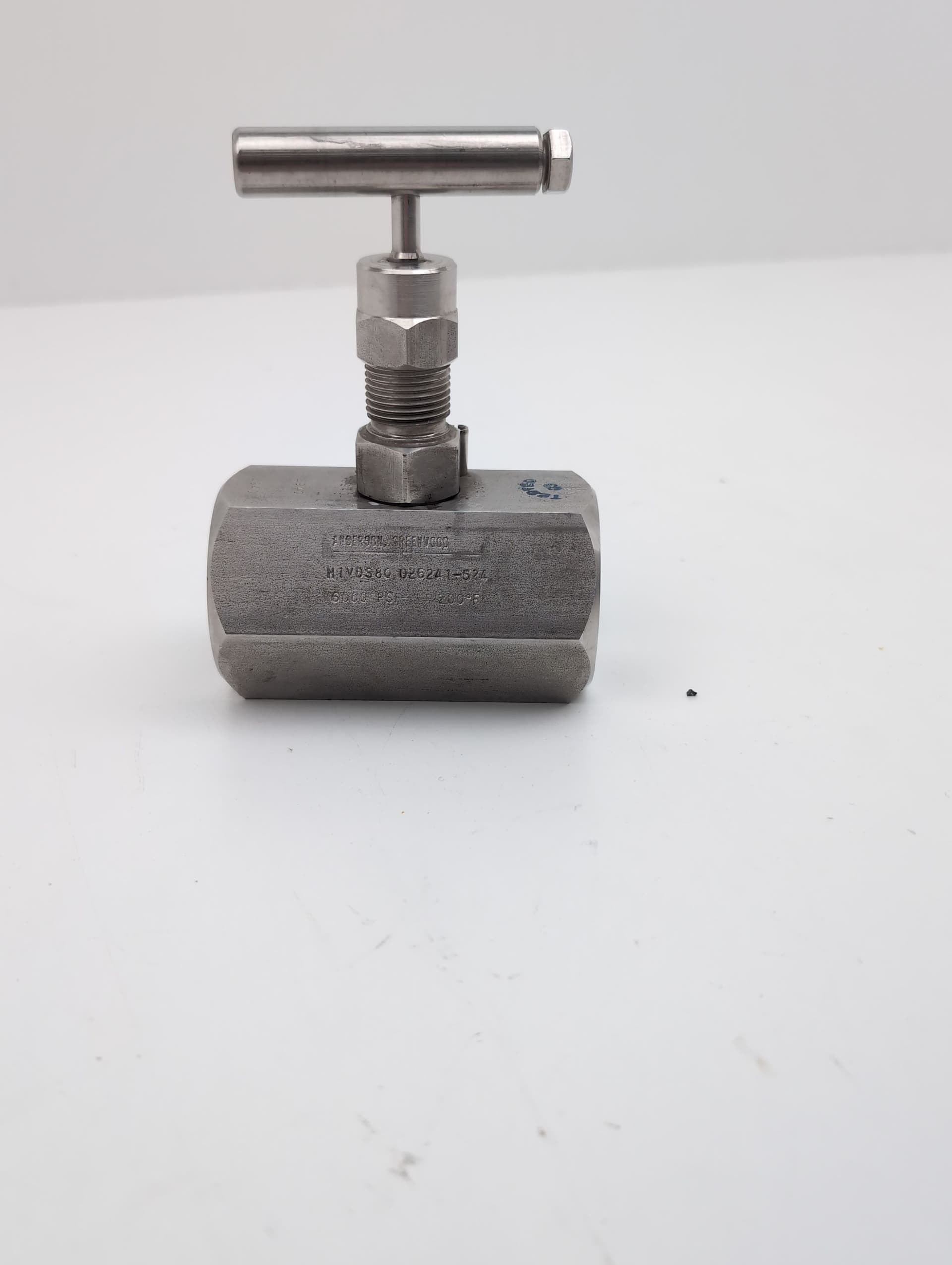 Anderson Greenwood H1VDS8Q Instrumentation Valve, 316SS, 1" FNPT, 6000PSI