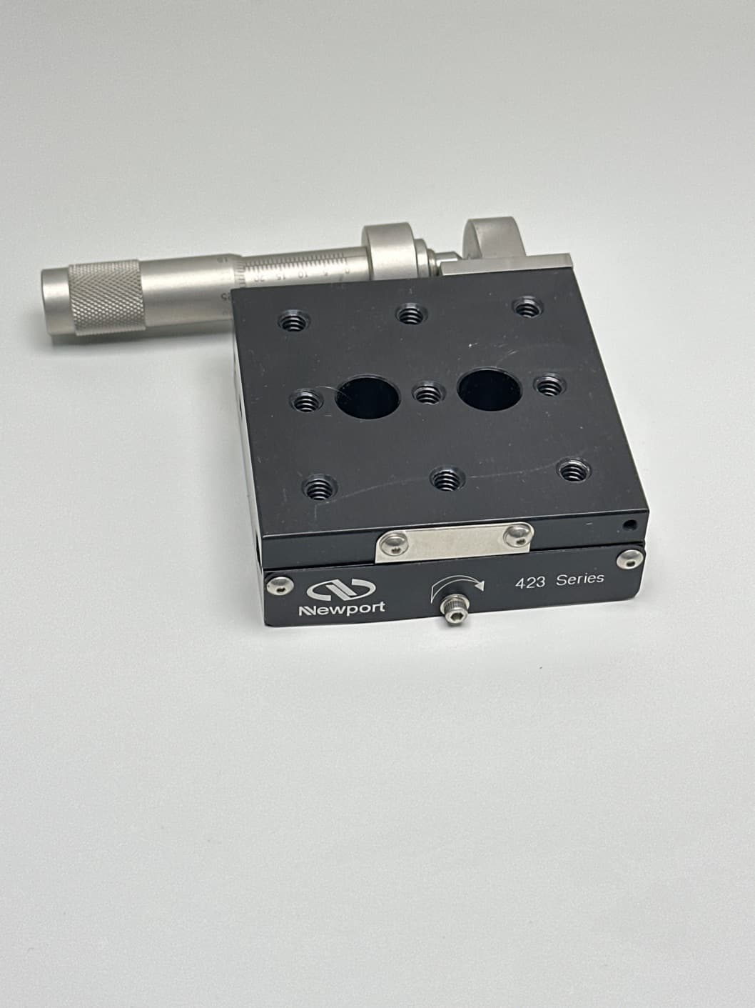 Newport 423 Linear Translation Stage, 1" Travel w/SM 25 Micrometer