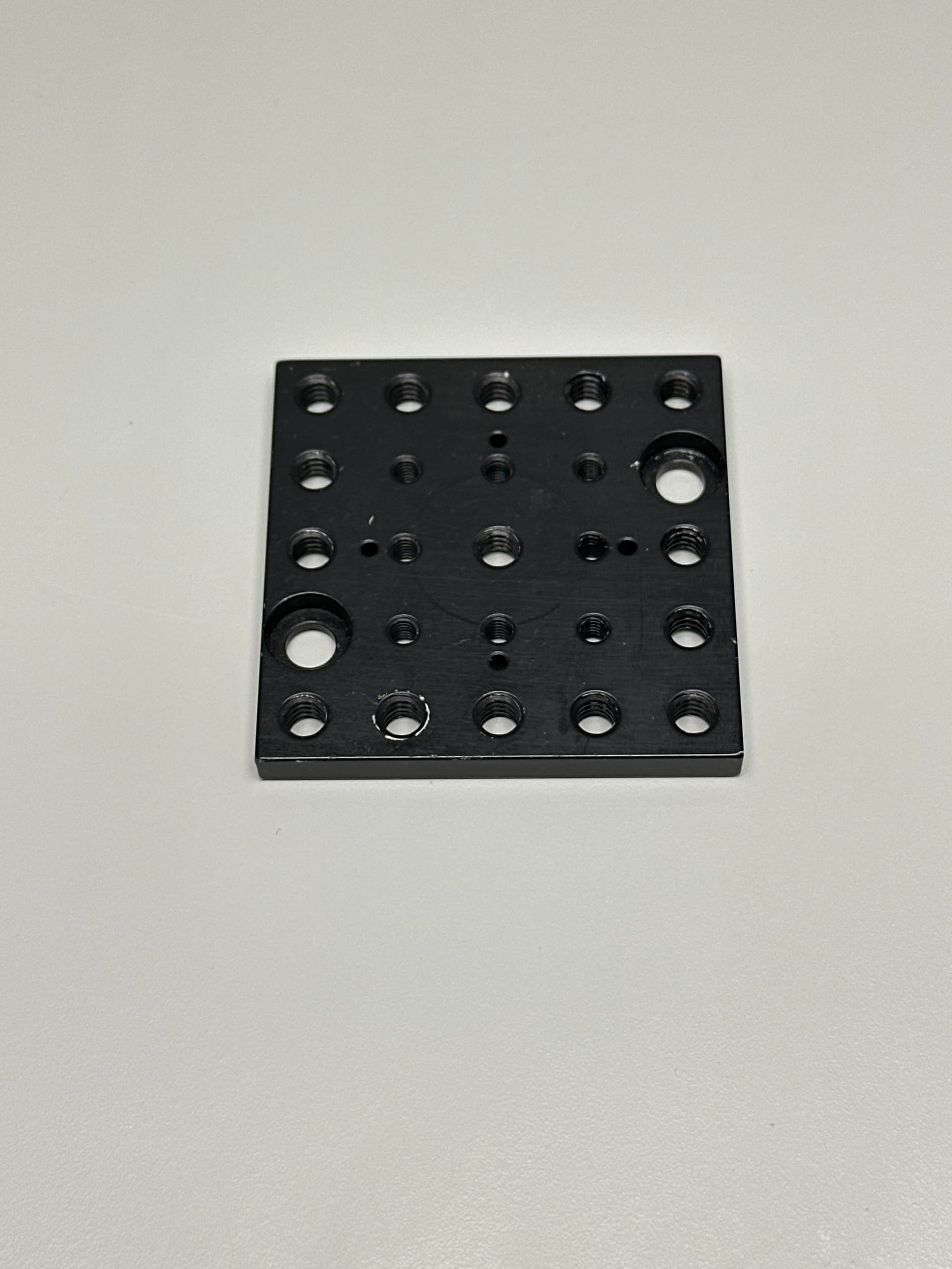 New Focus 9028 Modular Spacer Plate for 9064 Stages, 8-32 &1/4-20
