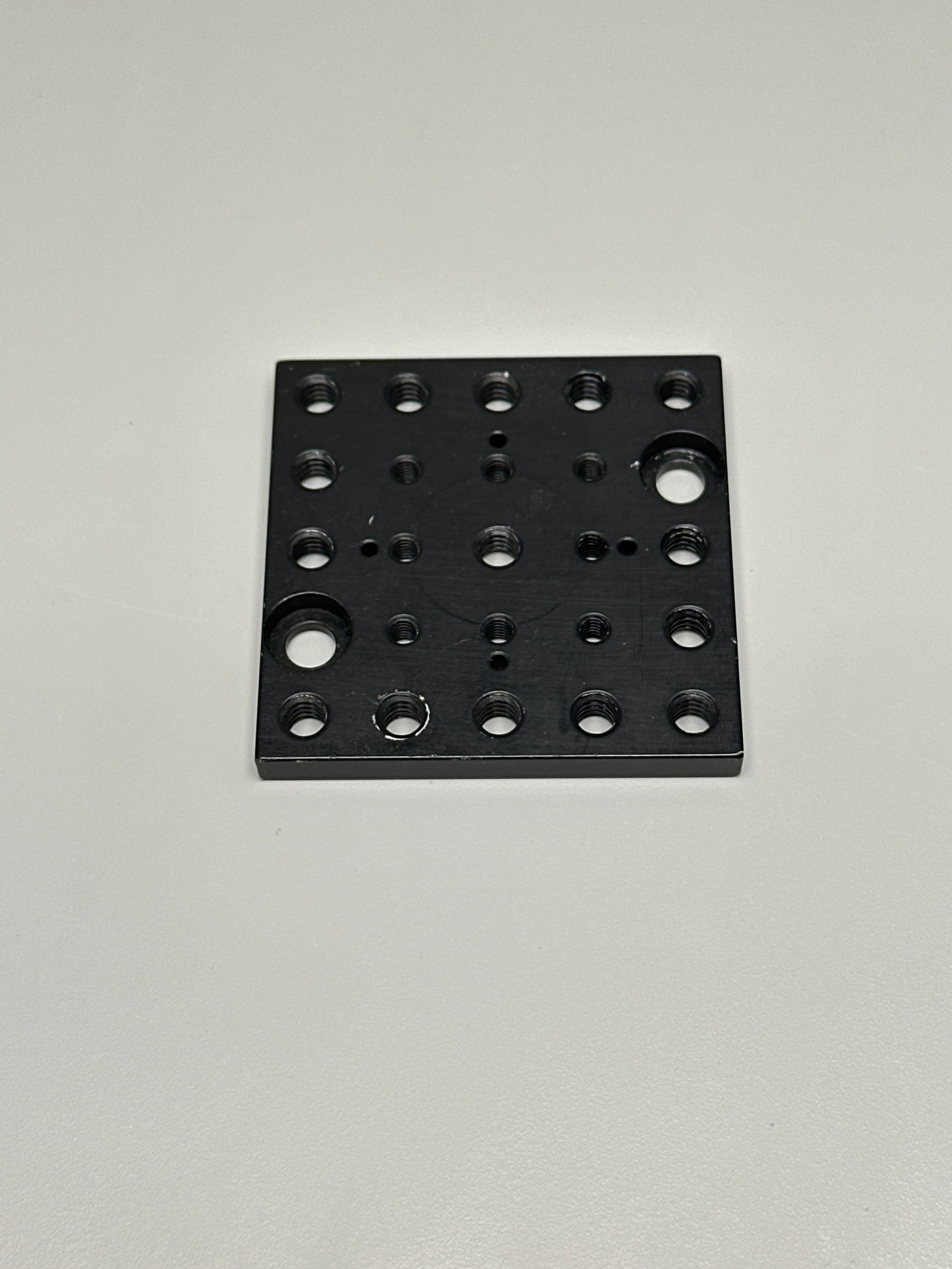 New Focus 9028 Modular Spacer Plate for 9064 Stages, 8-32 &1/4-20