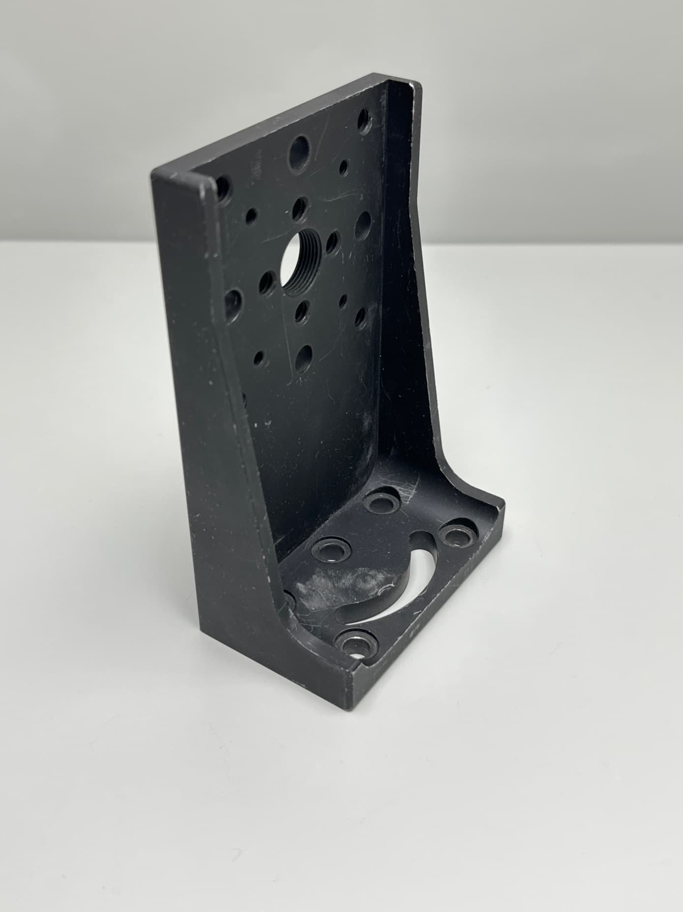 Melles Griot Unknown Right-Angle Bracket, 1/4-20 Holes