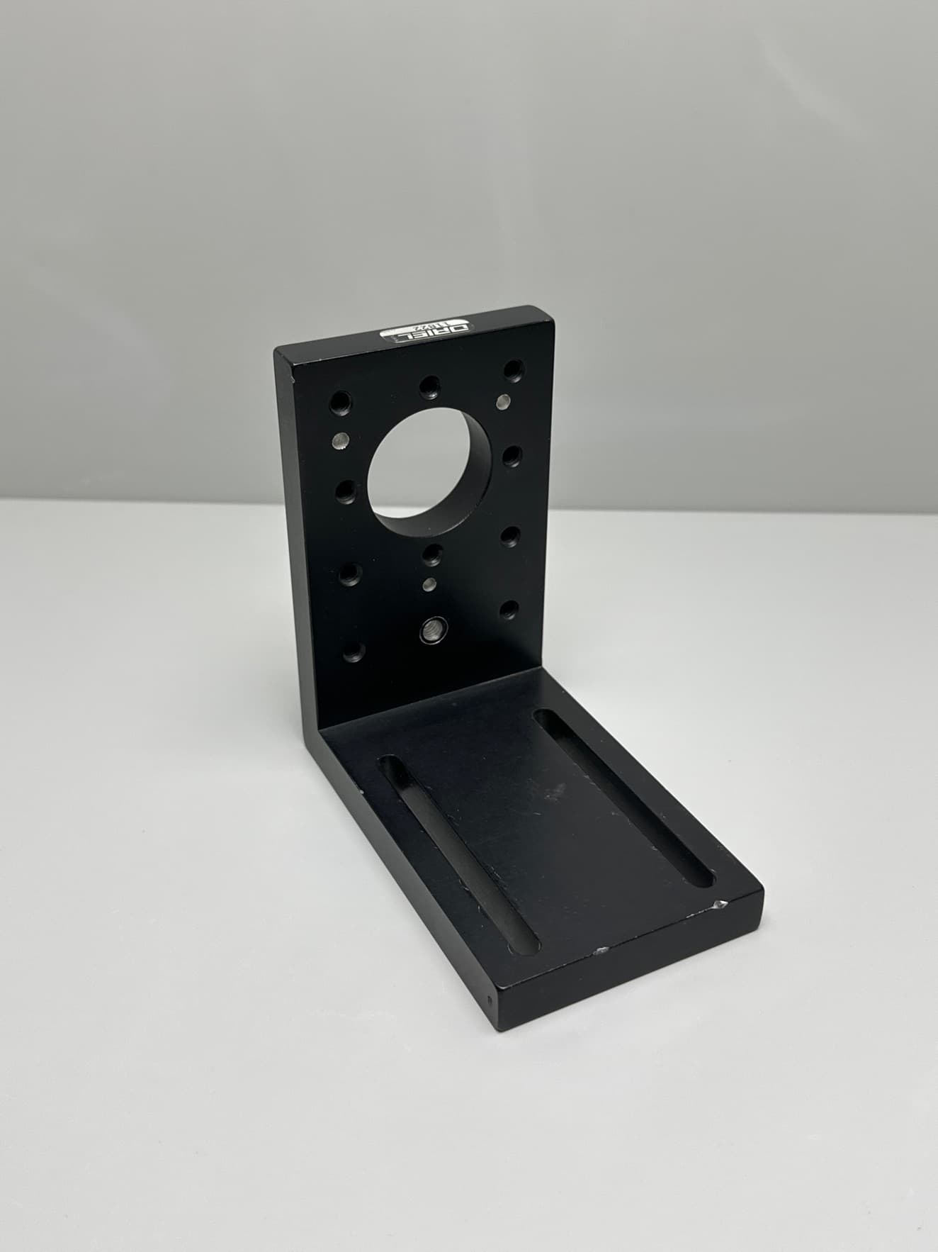 Oriel 11822 Standard Size Outer Angle Bracket