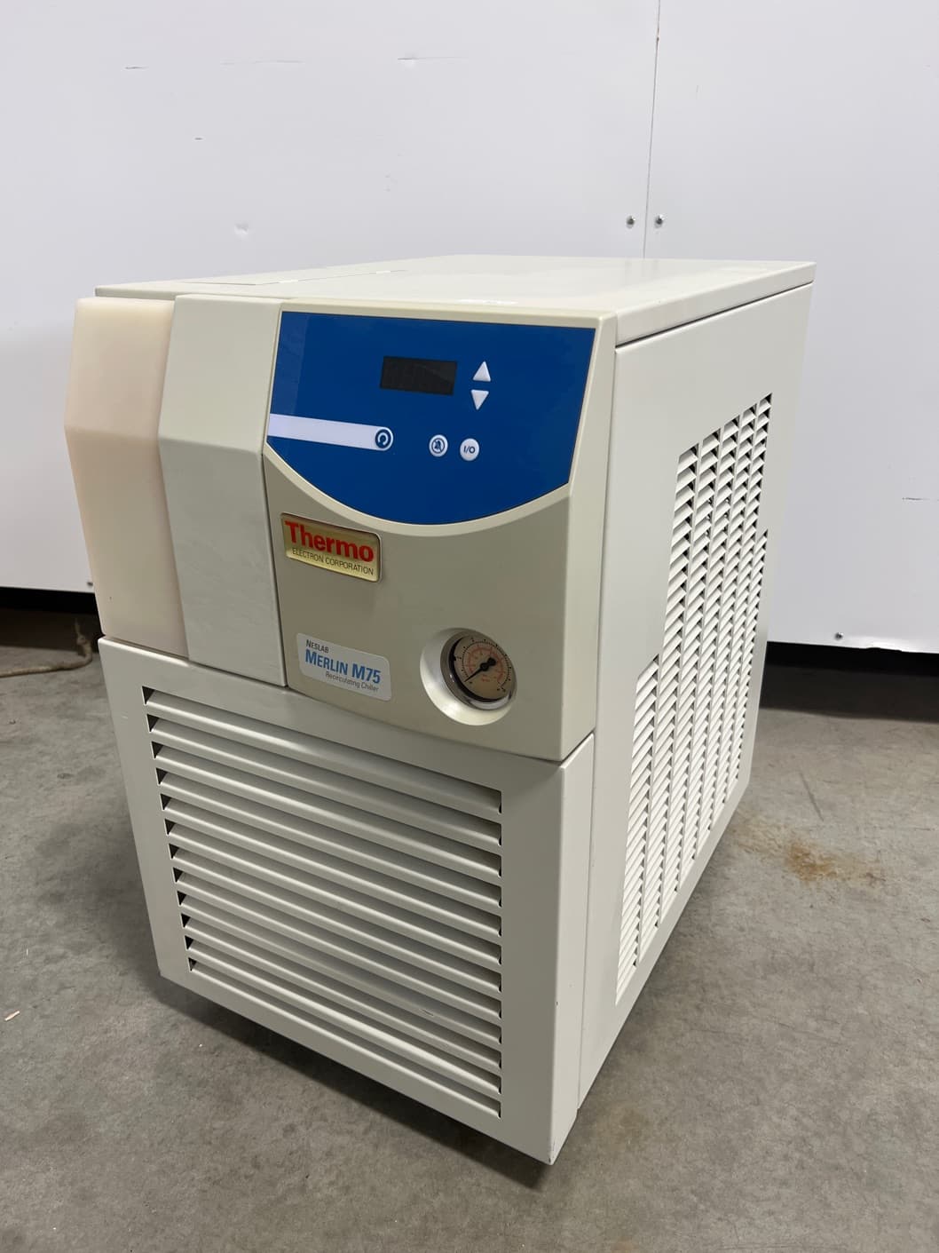 Neslab Merlin M75 Air-Cooled Recirculating Chiller, 230V 50Hz