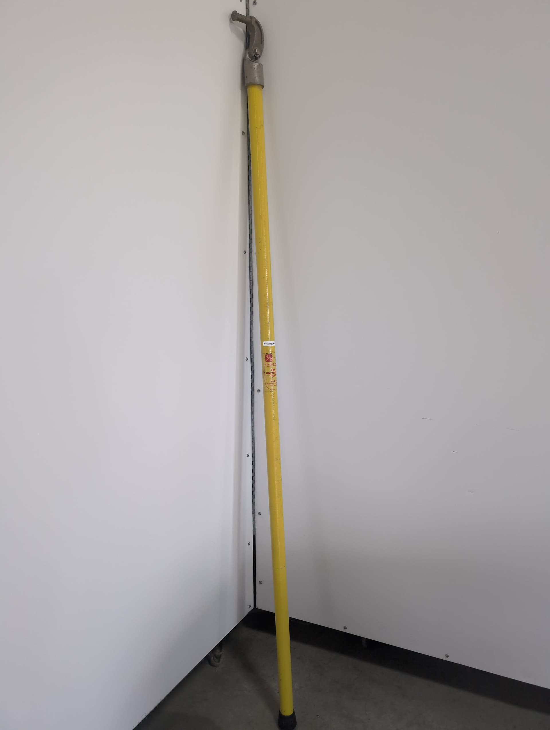 S&C Electric Universal Pole Fiberglass 100kV/ft, " w/Fuse hook