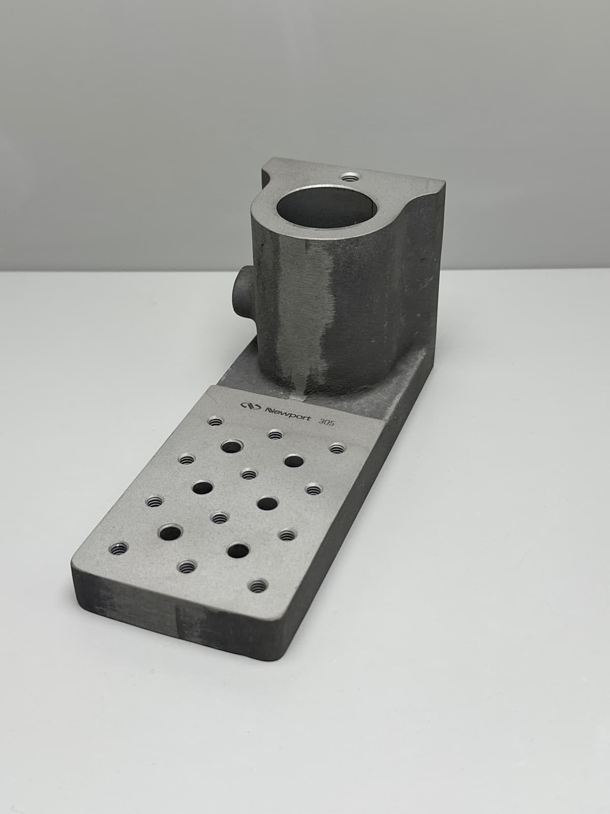 Newport 305 Rod Platform for 1.5" Diameter Rods