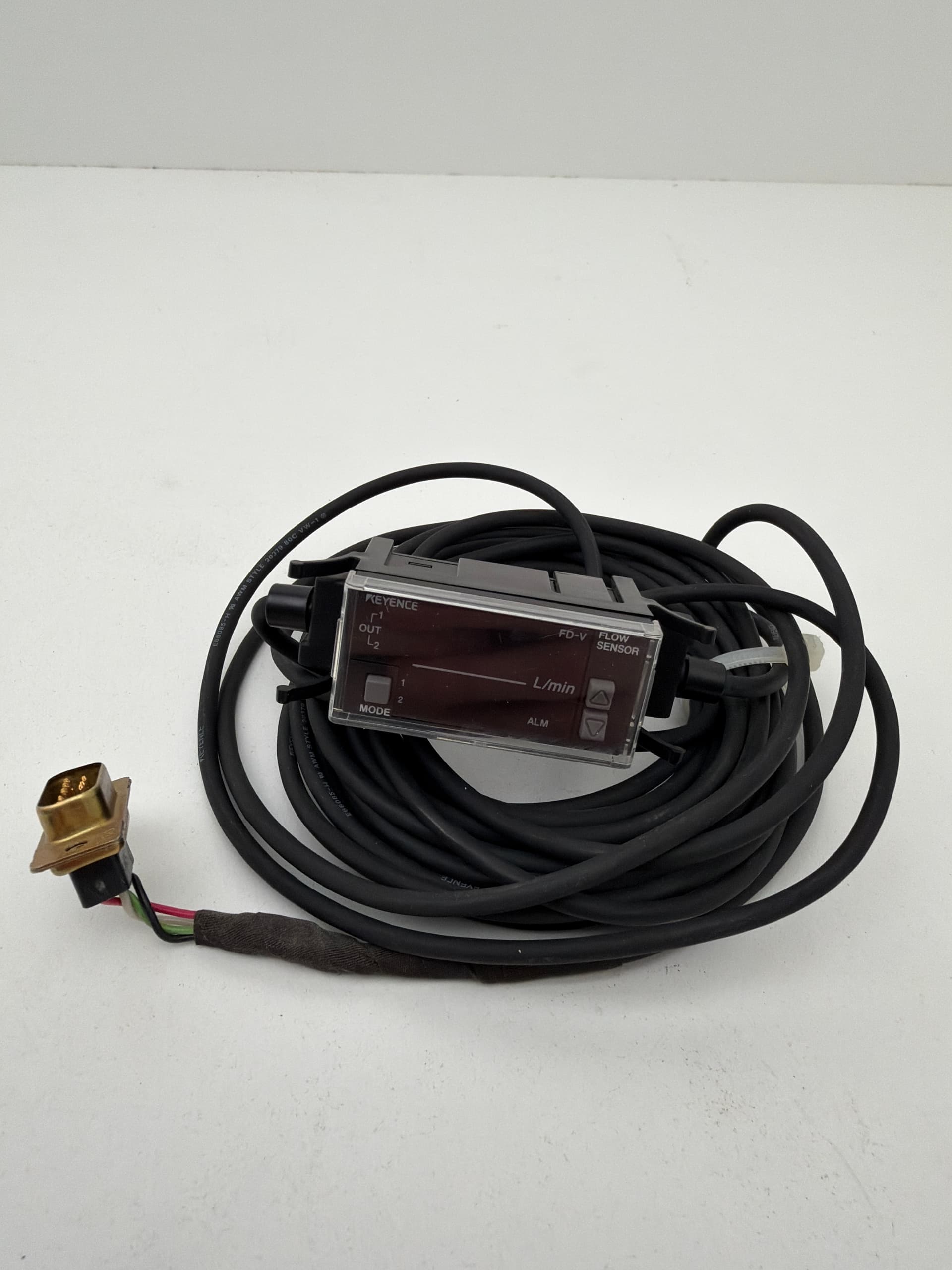 Keyence FD-V75A Flow Sensor Amplifier Unit