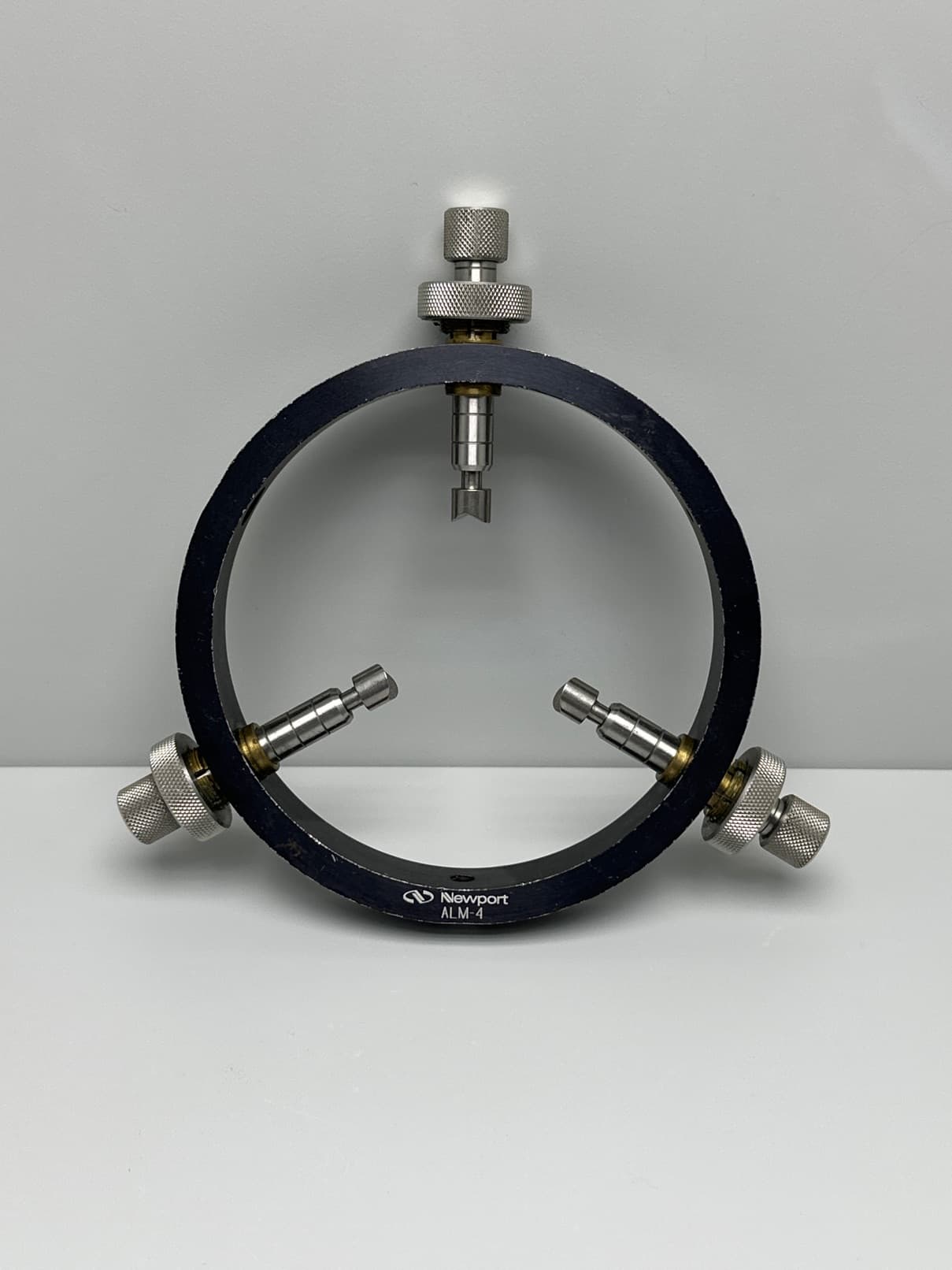 Newport ALM-4 Adjustable Lens Mount, 2.125" to 4"