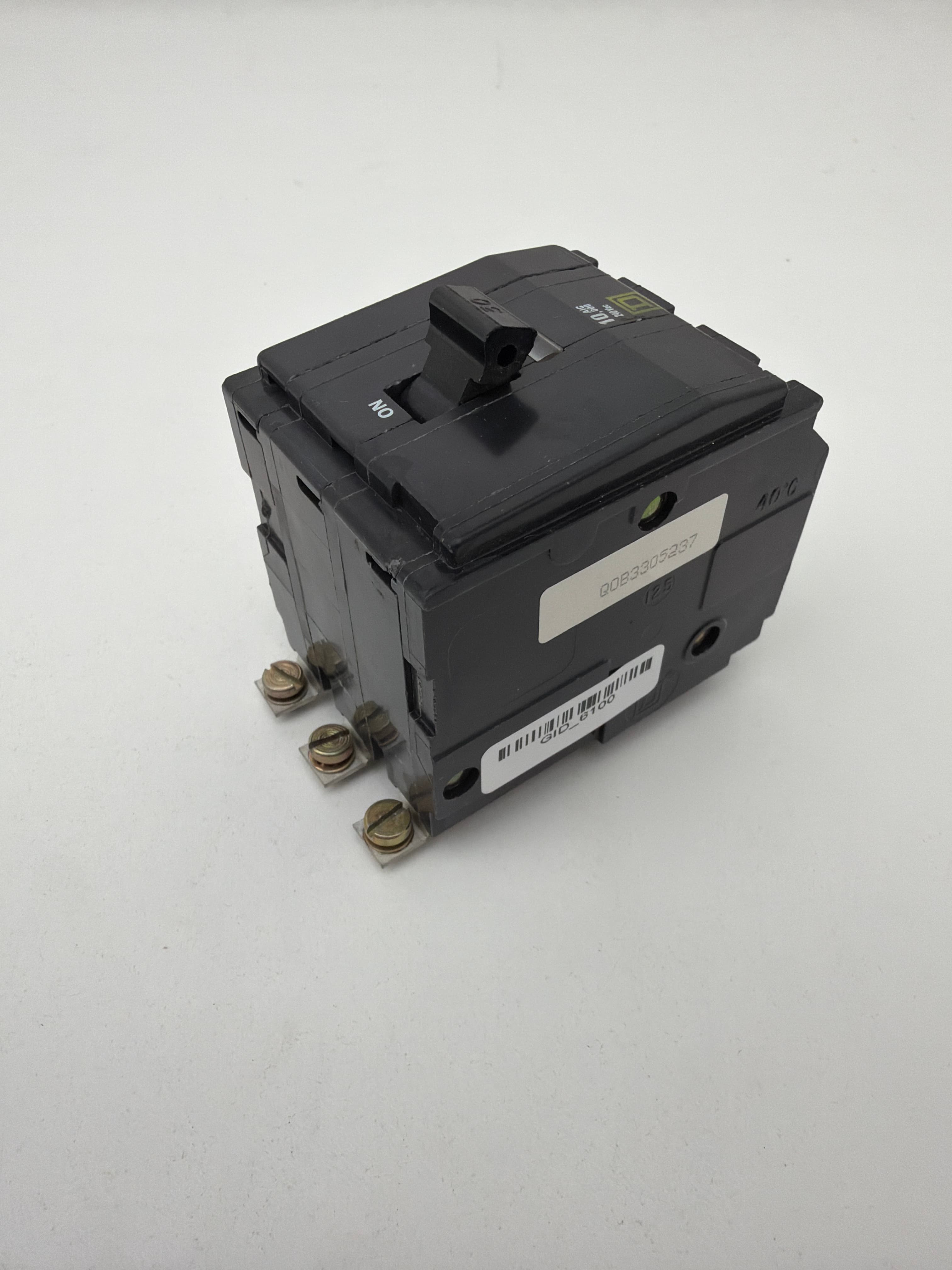 Square D QOB3305237 Circuit Breaker, 30A, 3 Pole, 120/240VAC, 10kA, Bolt-on