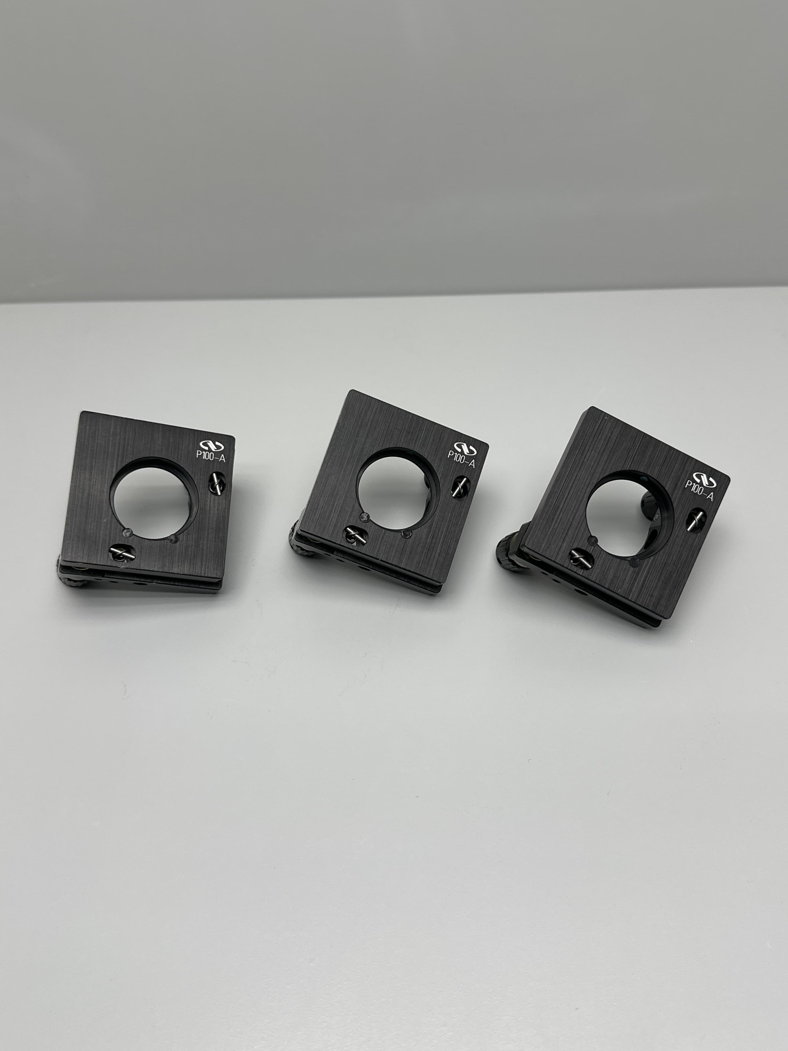 Newport P100-A Kinematic Optical Mounts, 1", Preforma Series