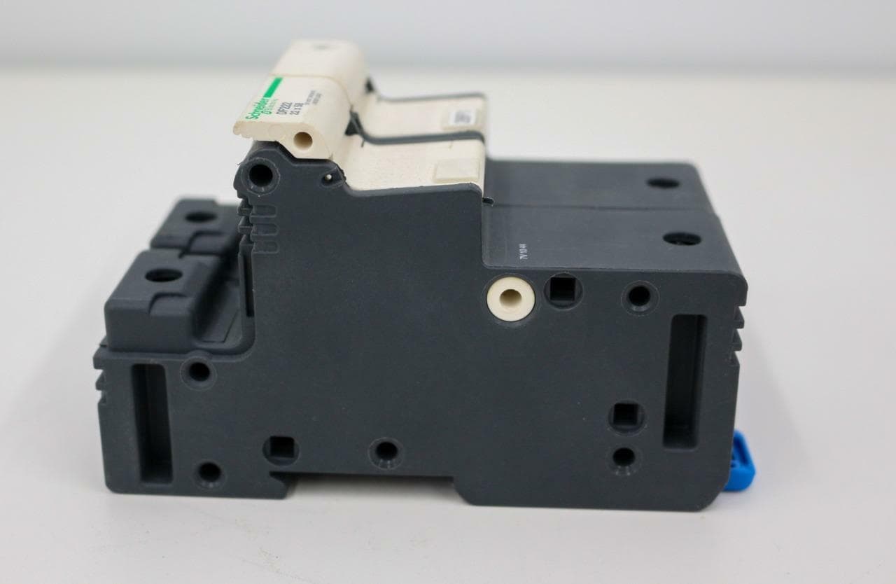 Schneider Electric DF222 Fuse Holder