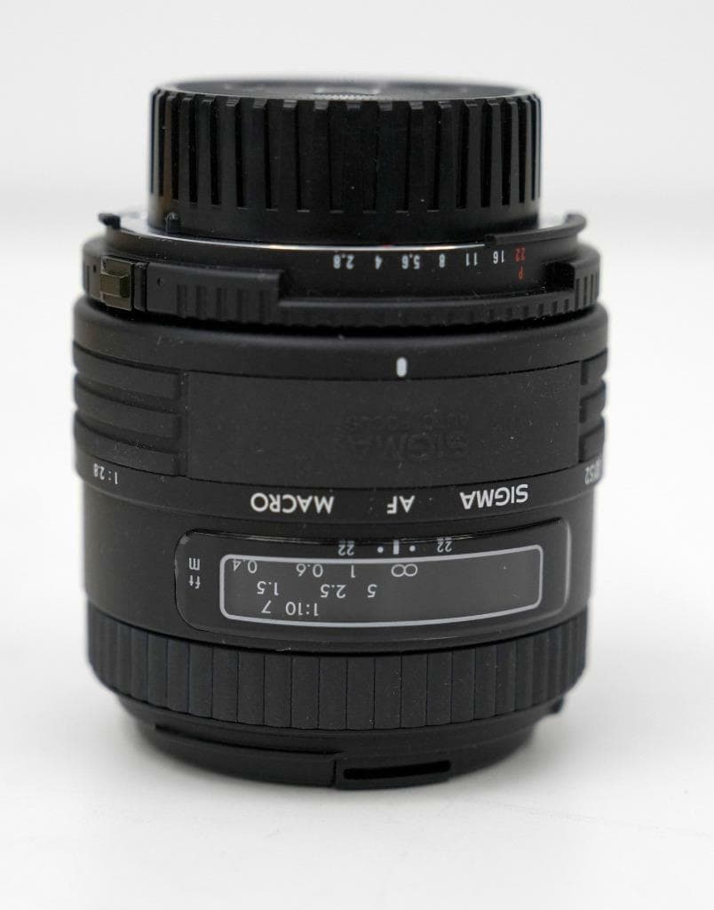 Sigma N-AF 50mm F2.8 Macro Lens Filter Size 52