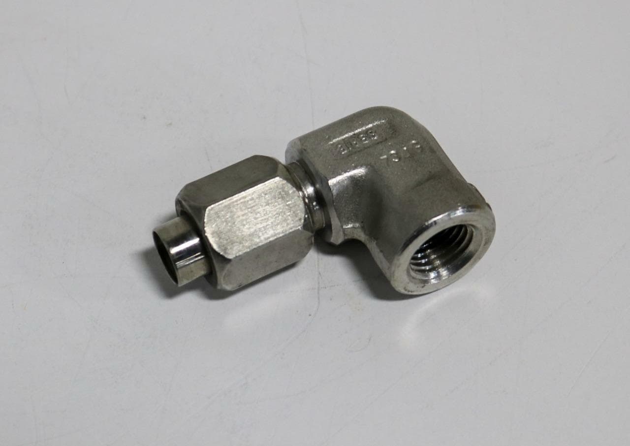 Parker 6DTX-316SS 3/8" Tube 37 Deg JIC x 1/4" FNPT 316 SS 90Deg Elbow
