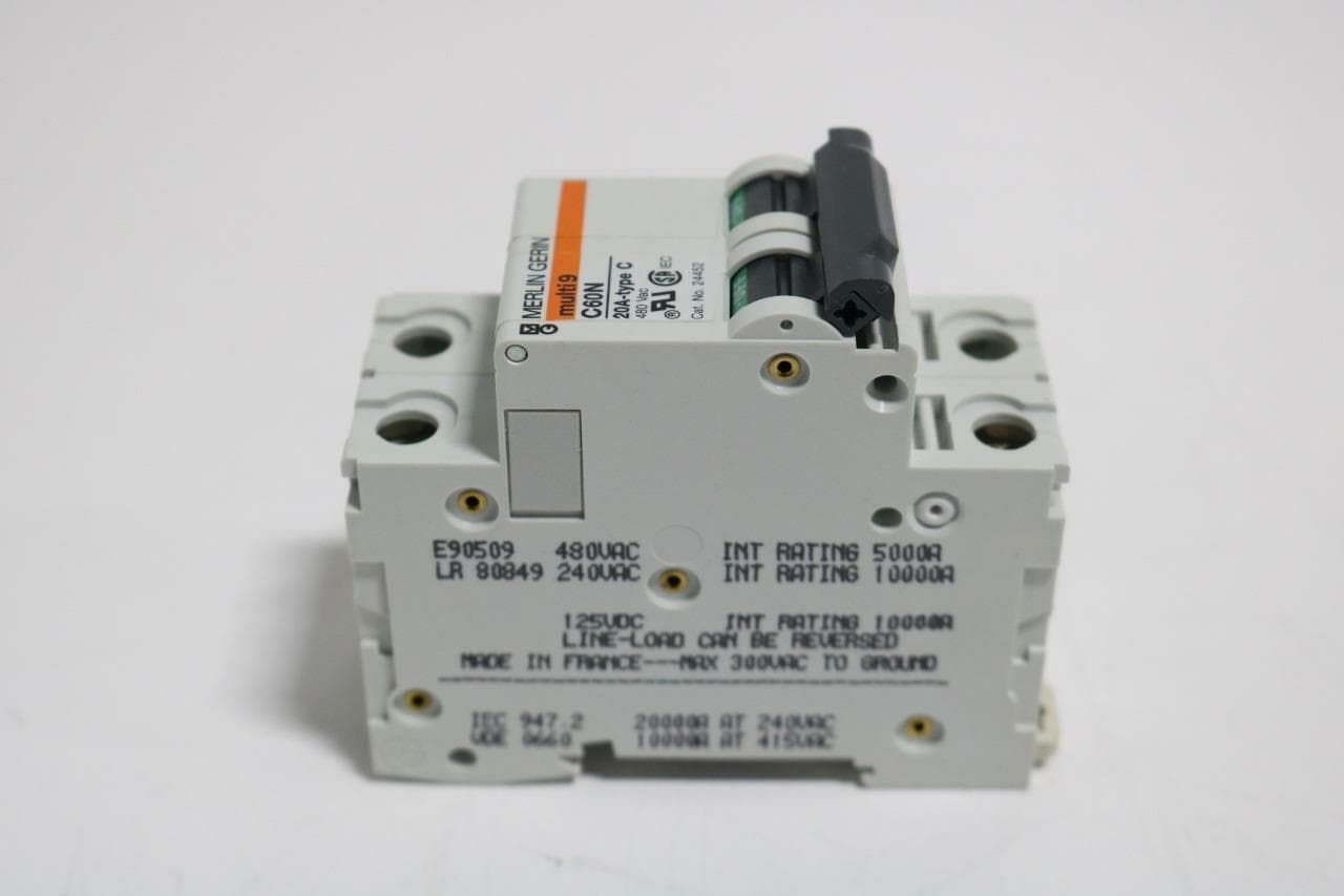 Merlin Gerin multi9 C60N Square D Circuit Breaker Cat No 24452