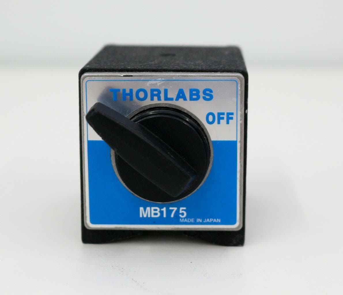 Thorlabs MB175 Heavy Duty Switchable Magnetic Base