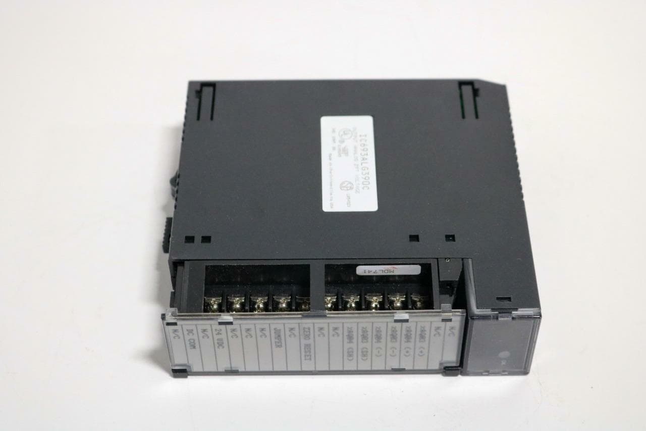 GE Fanuc IC693ALG390C Output Module Analog 2PT Voltage