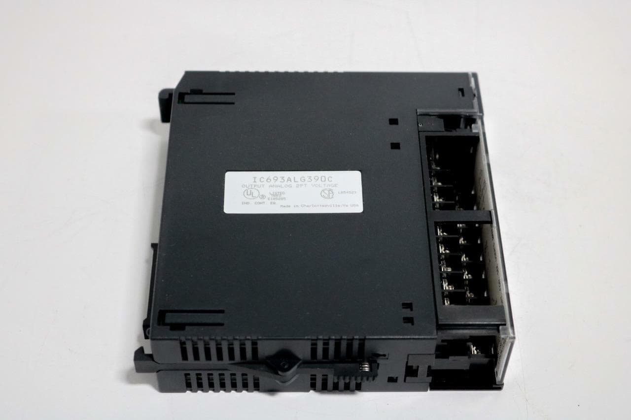GE Fanuc IC693ALG390C Output Module Analog 2PT Voltage