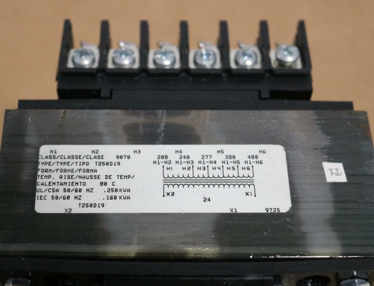 Square D 9070T250D19 Transformer