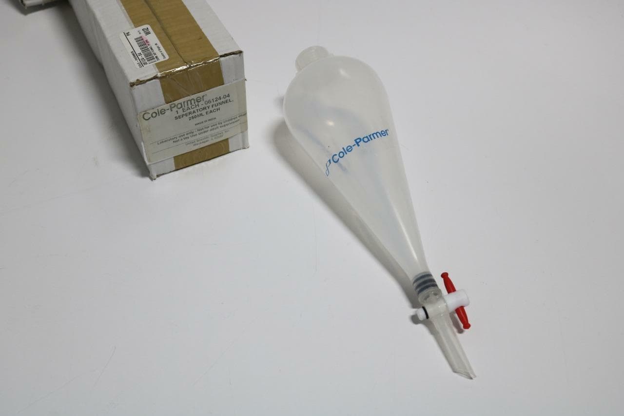 Cole-Parmer 06124-04 Lot of 3 Seperatory Funnel 250ML