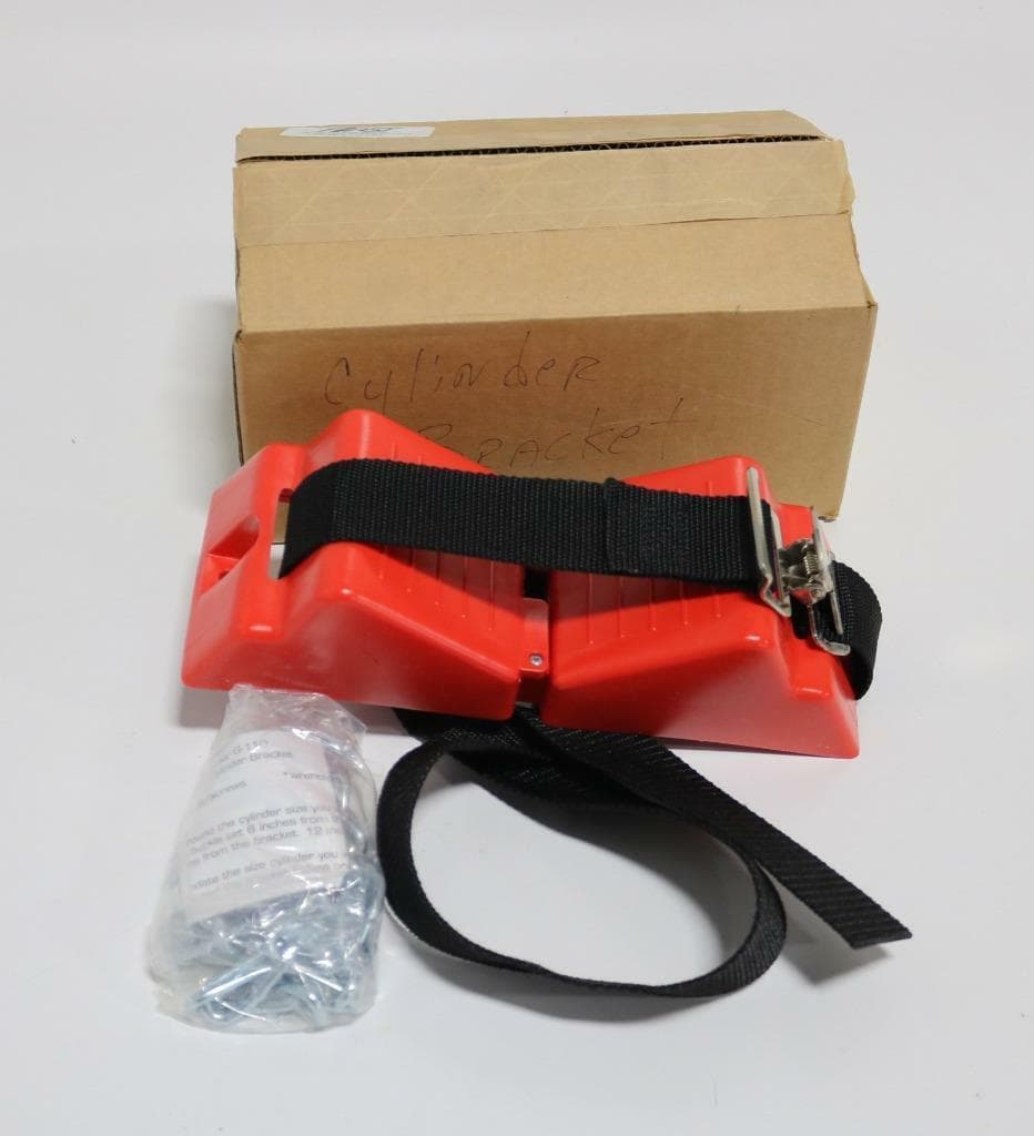 First Safety G-110 Single Cylinder Poly Bracket