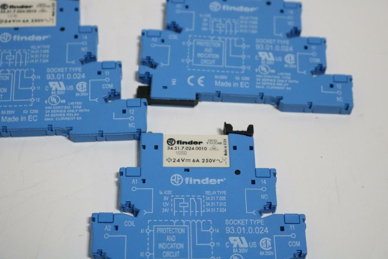 Finder 34.51.7.024.0010, 93.01.024 Lot of 3 6A 250V Relay and Socket