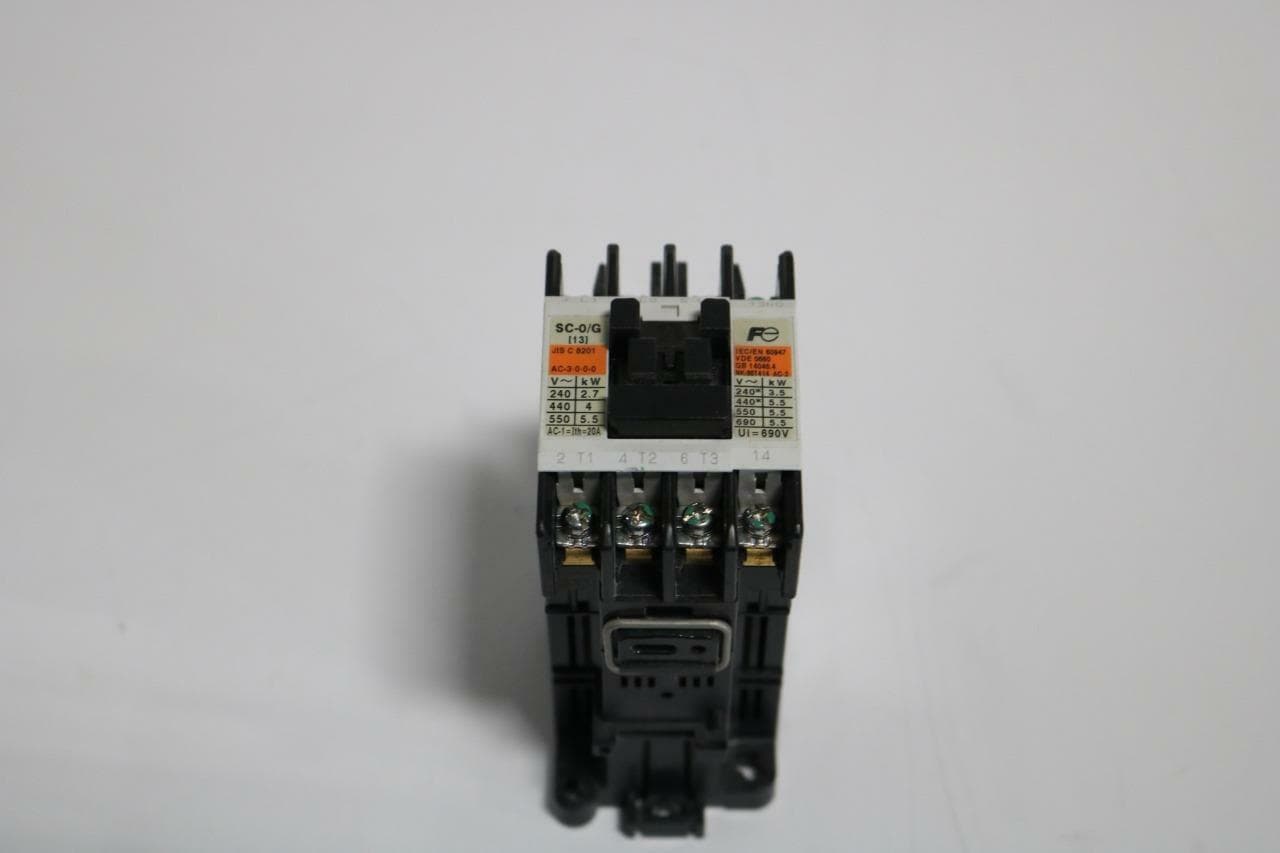Fuji Electric SC-0/G SC13AG Contactor 30A, 480V, 30A, 24Vdc Coil