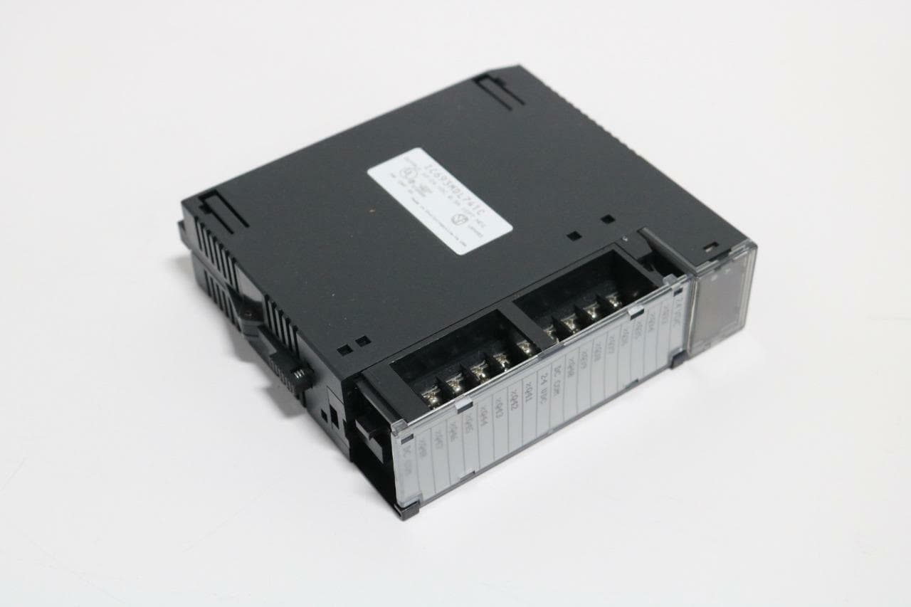 GE Fanuc IC693MDL741C Output Module 12/24 VDC 0.5A 16PT NEG