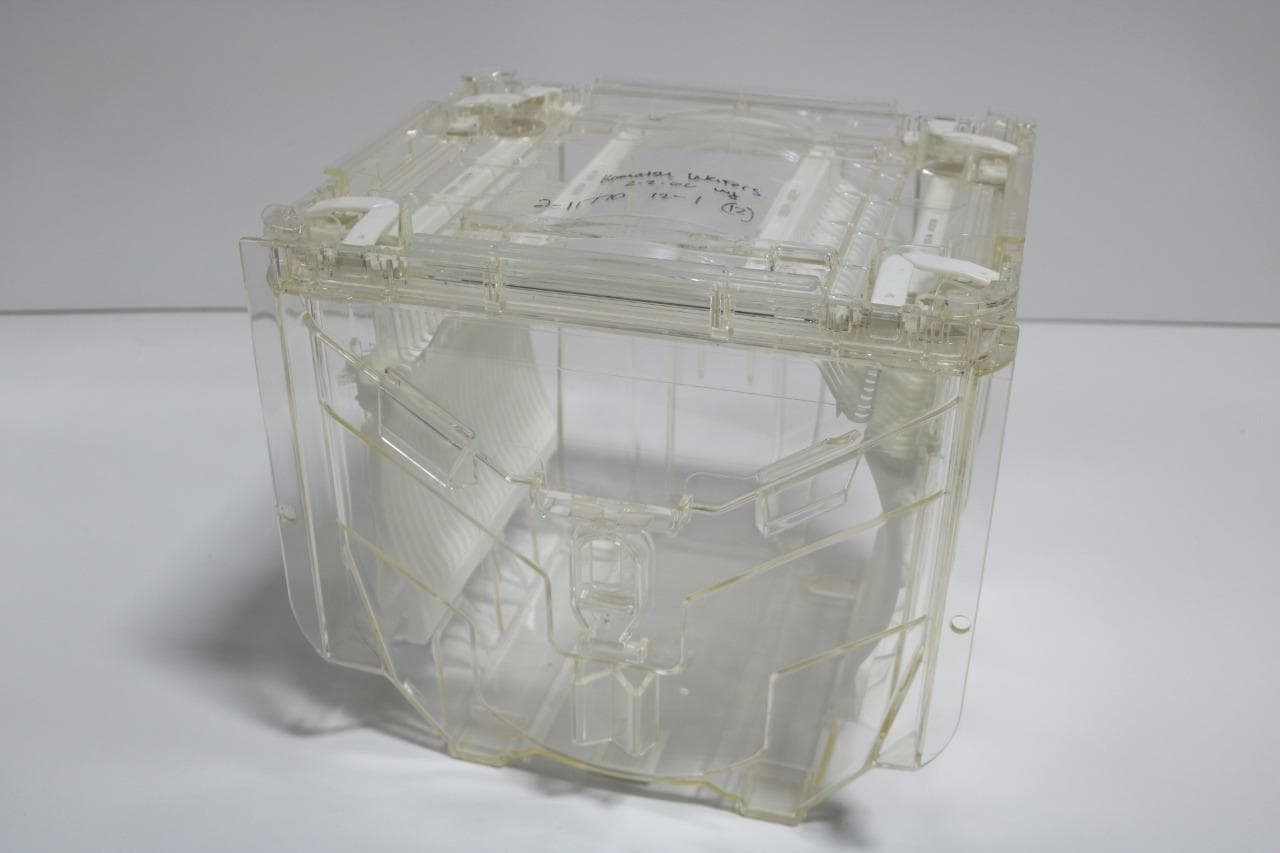 Kakazaki KTL-3002 Wafer Carrier Storage Case