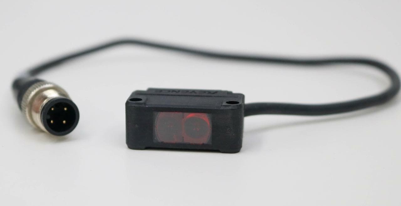 Keyence PZ-G102EP Photoelectric Sensor