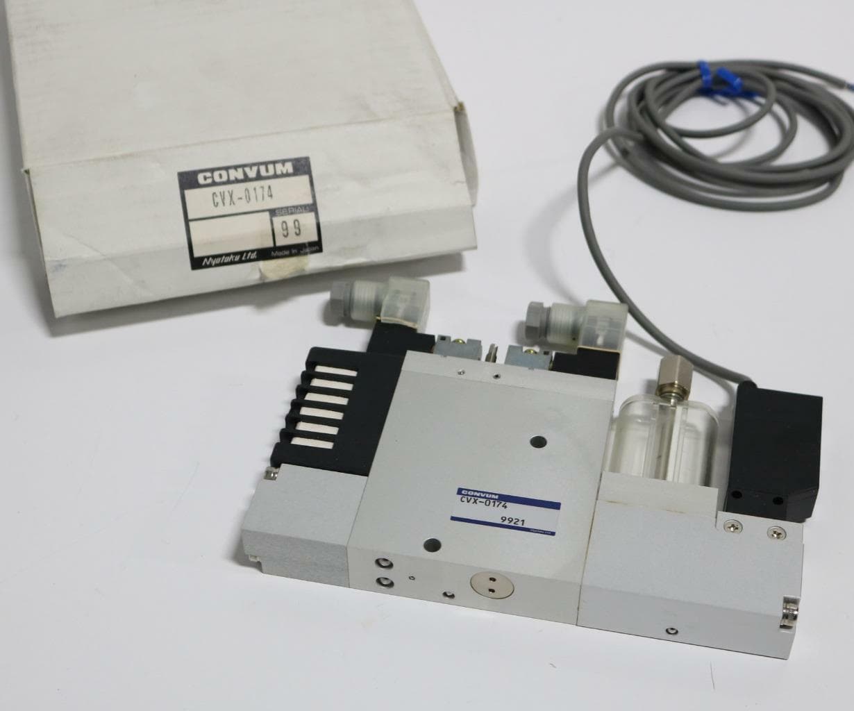 Convum CVX-0174 Vacuum Generator with Myotoku MVS-070P Vacuum Sensor