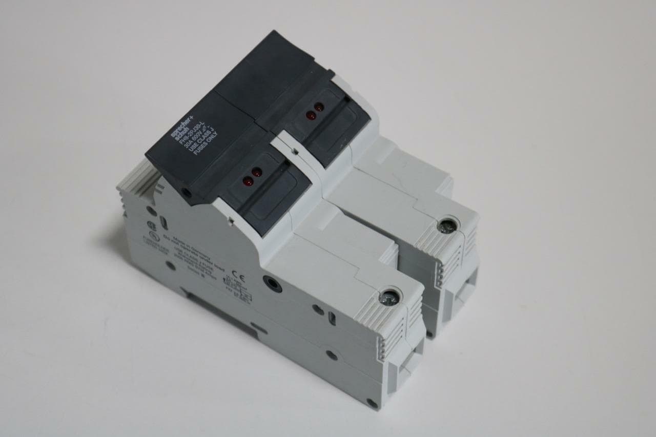 Sprecher + Schuh FH8-2PJ30-L 2 Pole Fuse Holder with Fuses