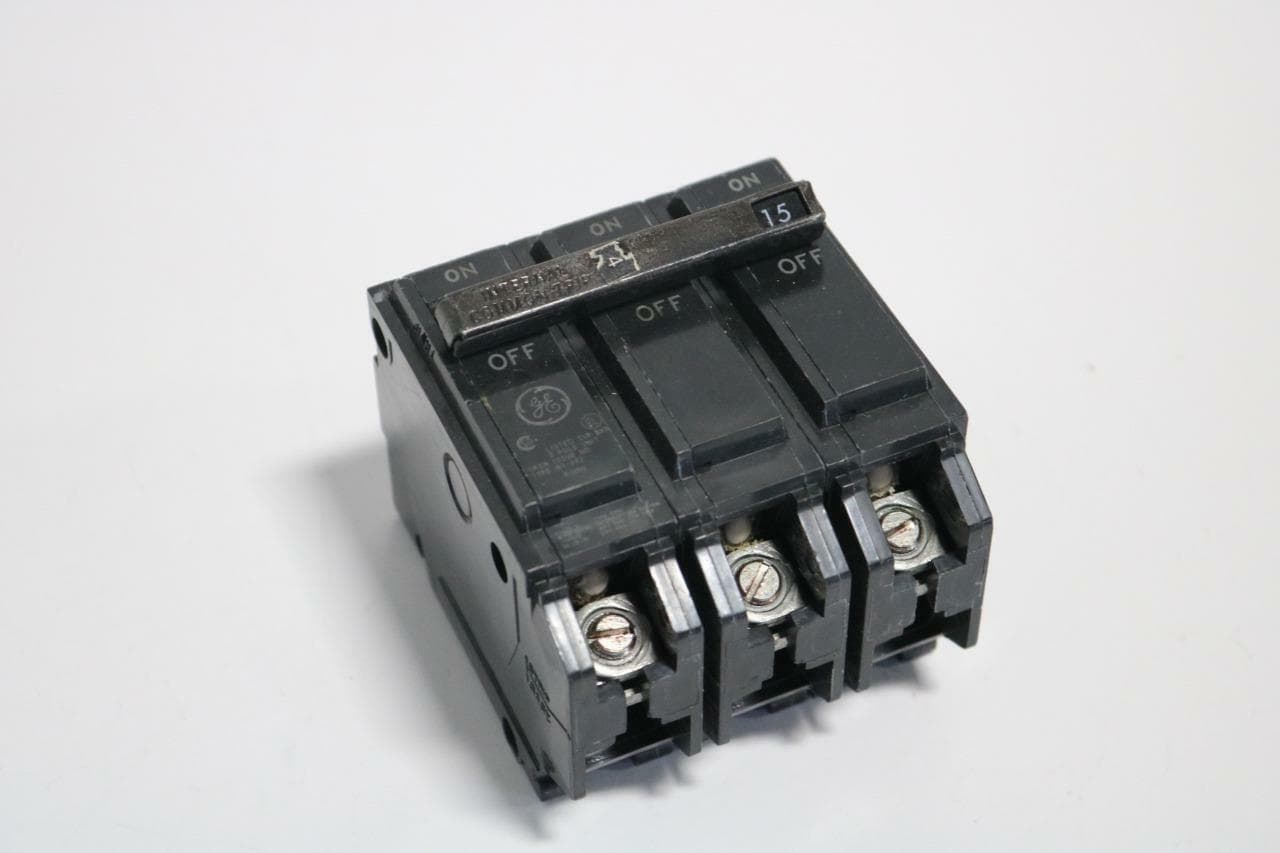 General Electric Type HACR 15 Amp 3 Pole Breaker