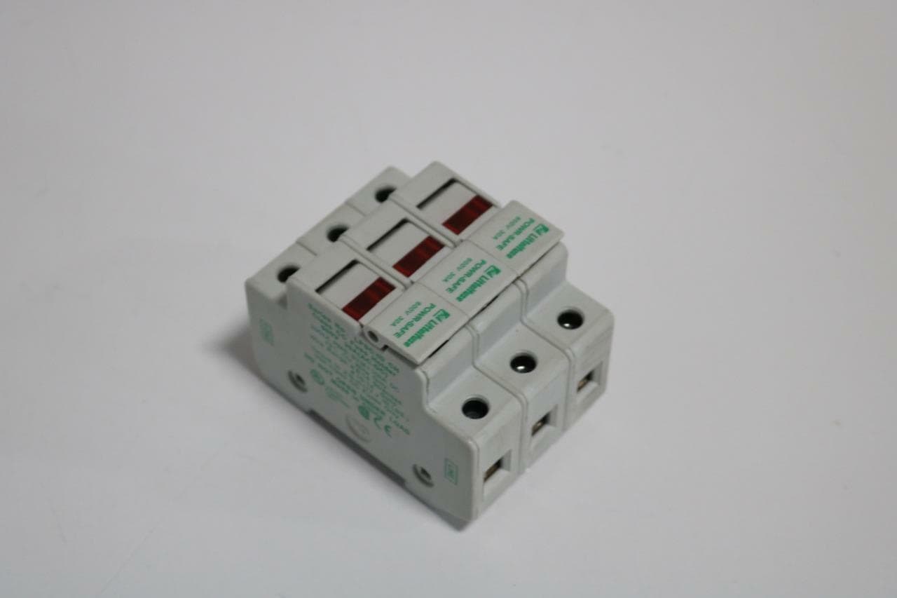 Littelfuse LPSC-ID CH POWR-SAFE 3 Pole Fuse Holder with Fuses